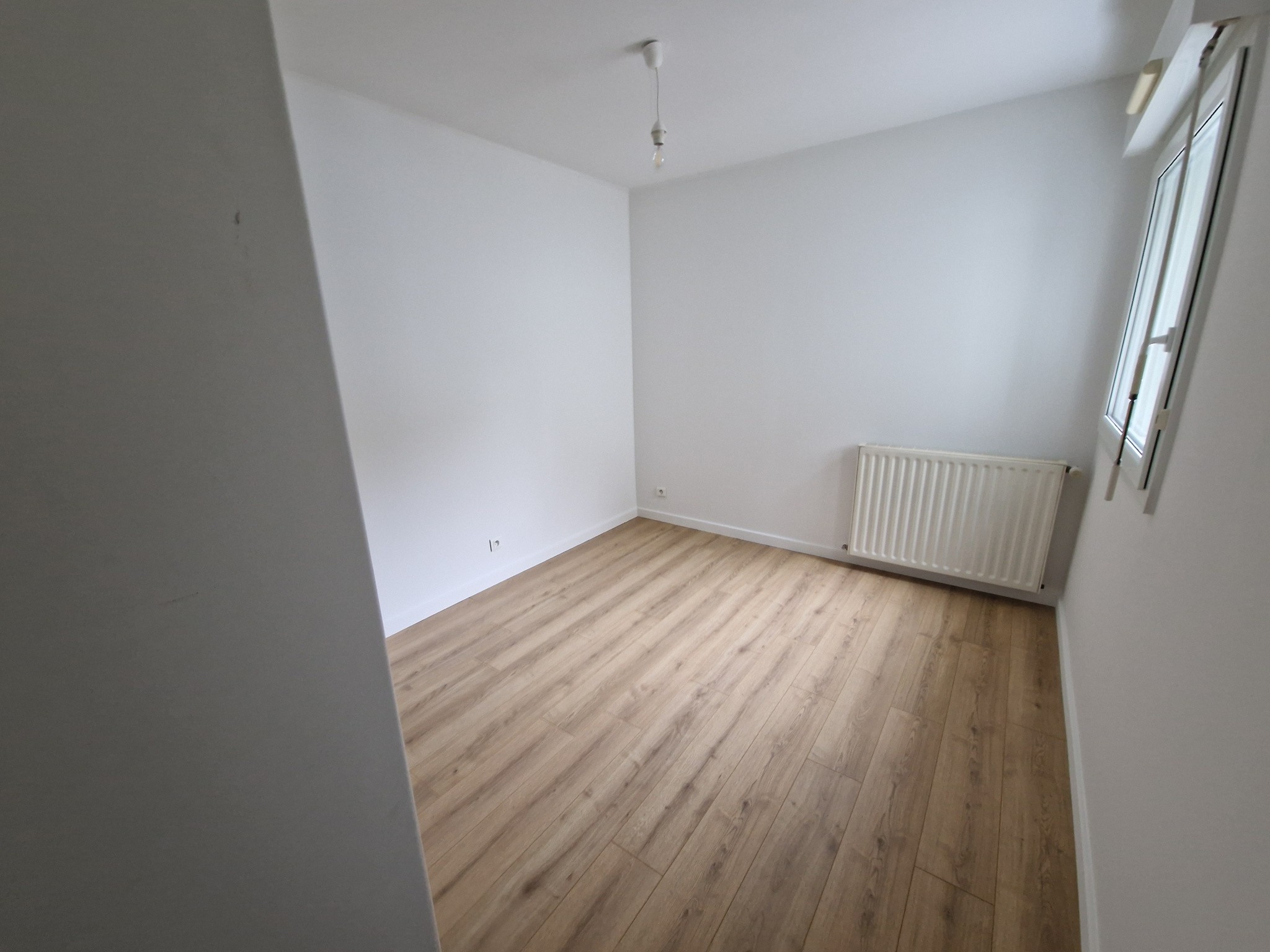 Location Appartement à Village-Neuf 4 pièces