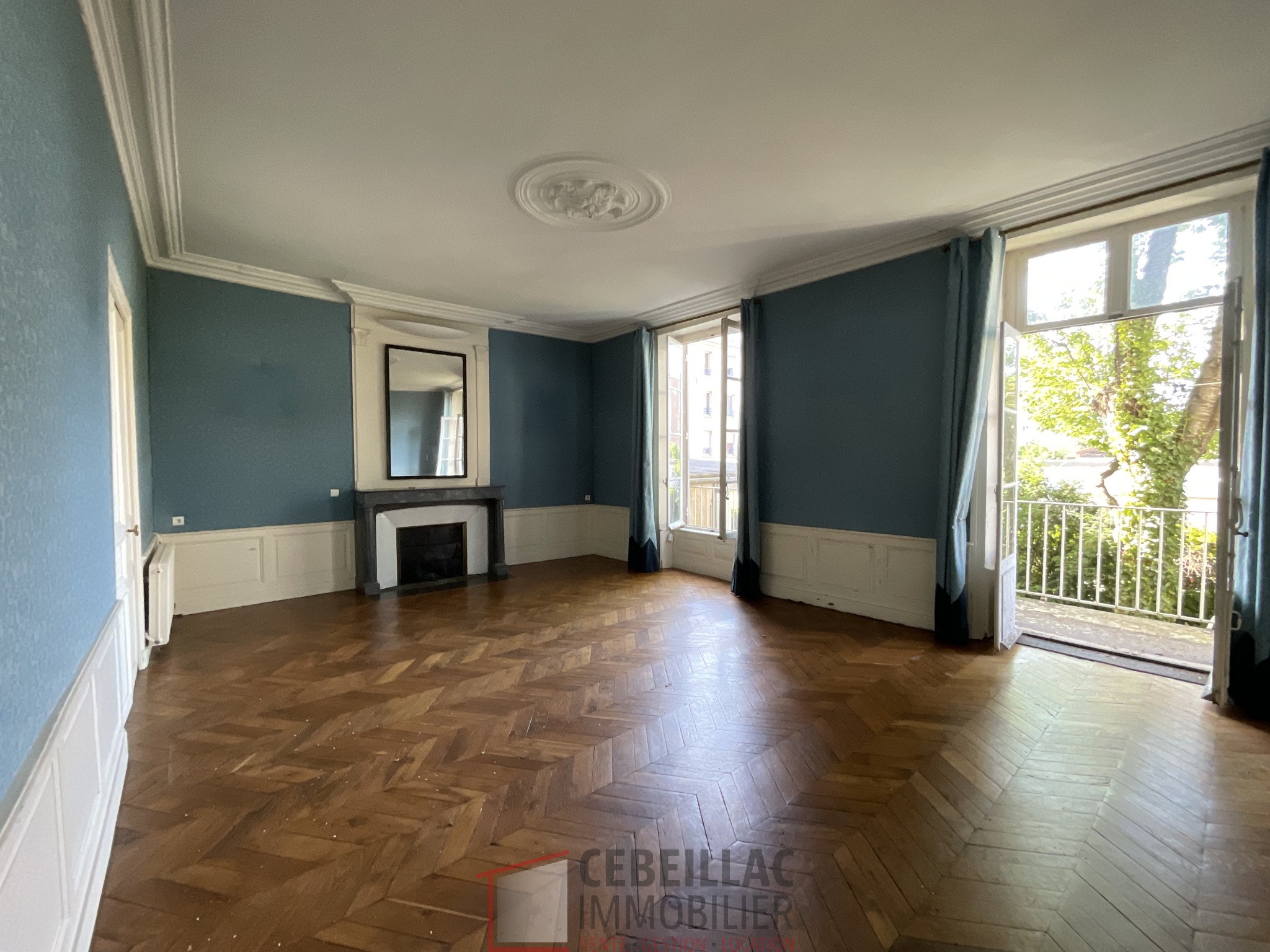 Vente Appartement à Clermont-Ferrand 9 pièces