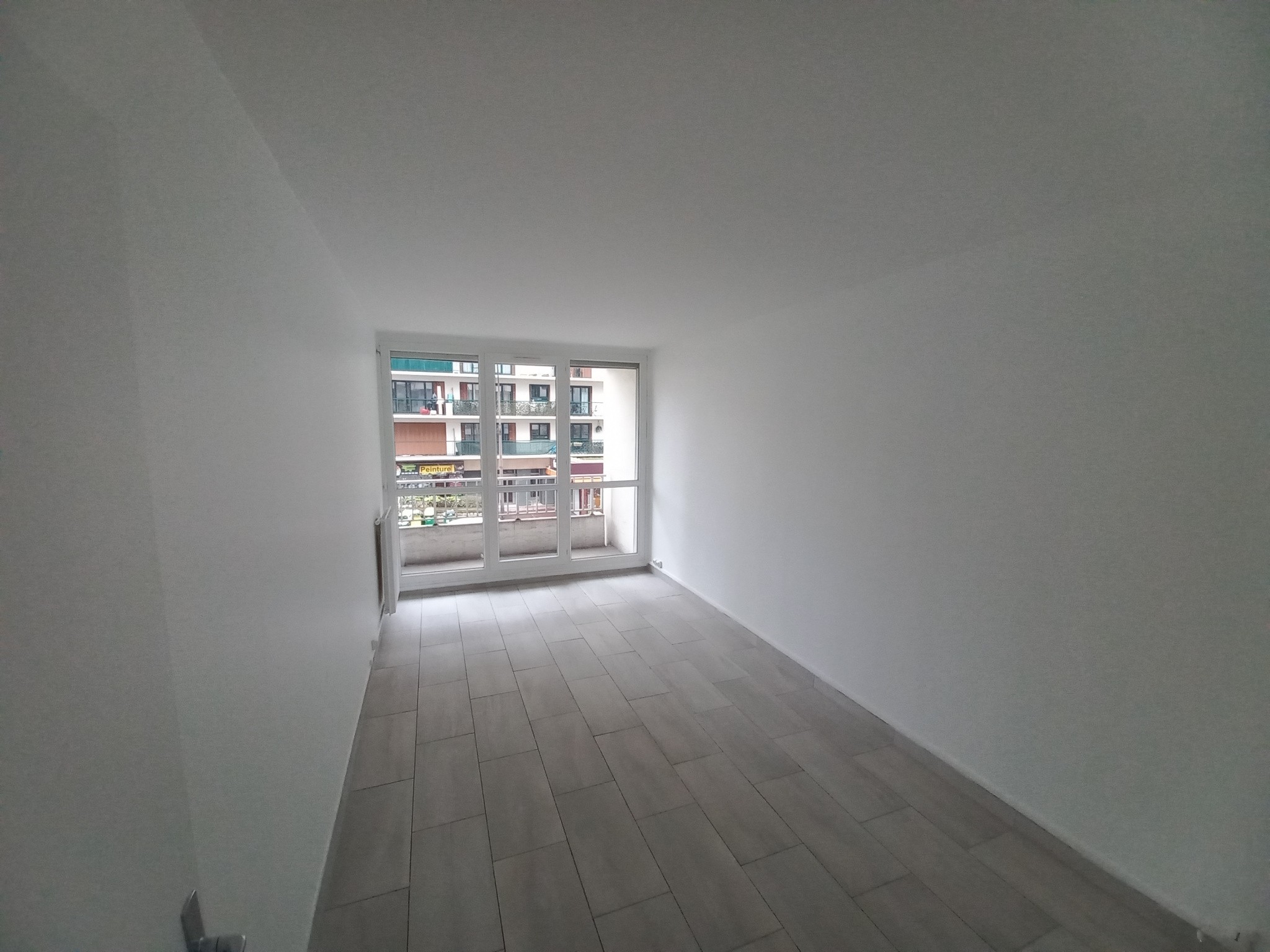 Location Appartement à Paris Ménilmontant 20e arrondissement 4 pièces