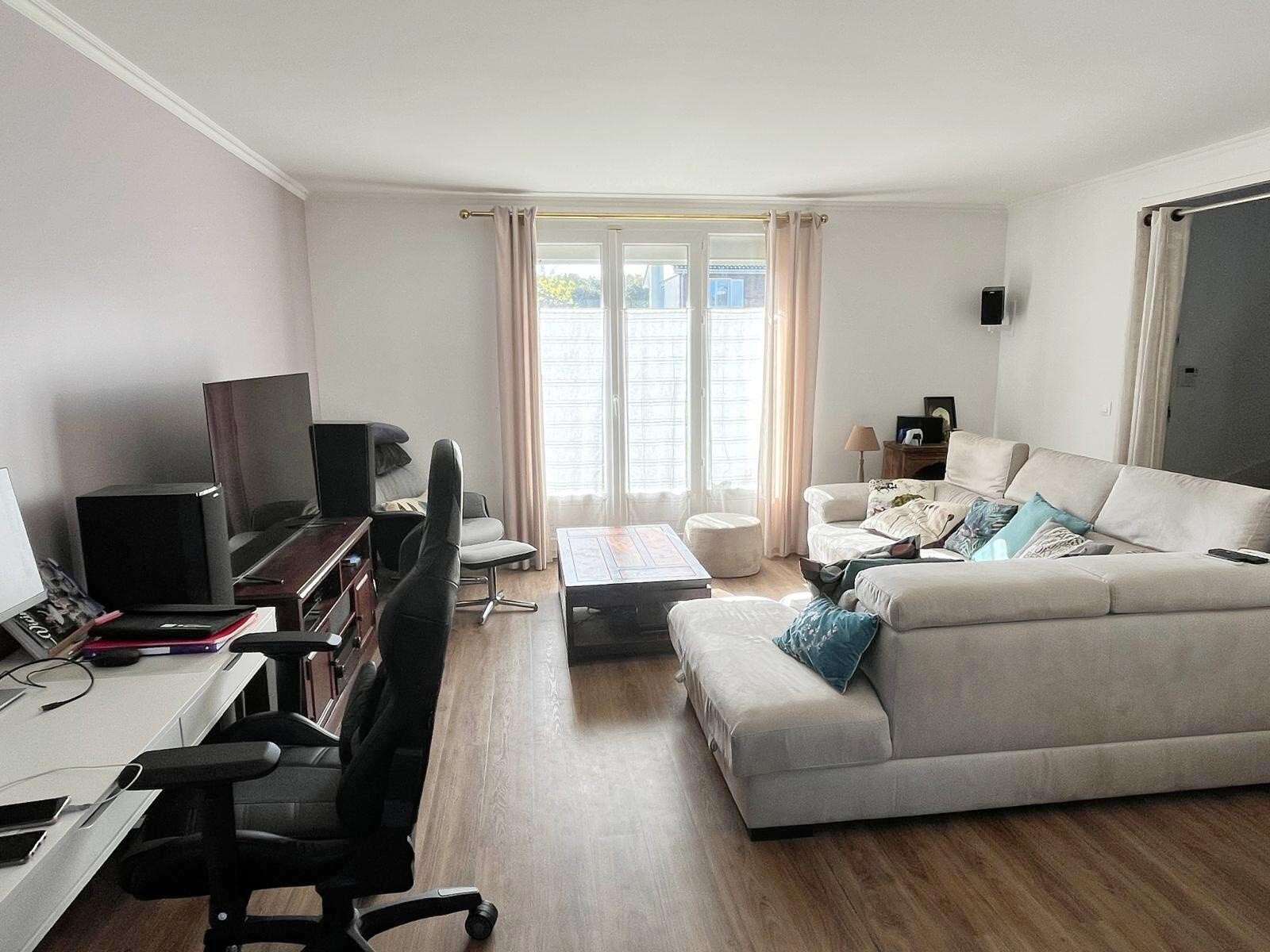 Vente Maison à Voisins-le-Bretonneux 8 pièces