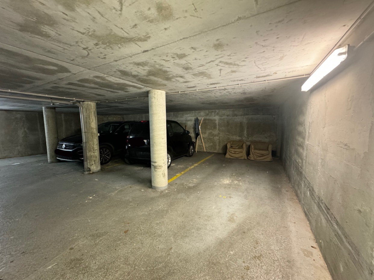 Vente Garage / Parking à Paris Batignolles-Monceaux 17e arrondissement 0 pièce