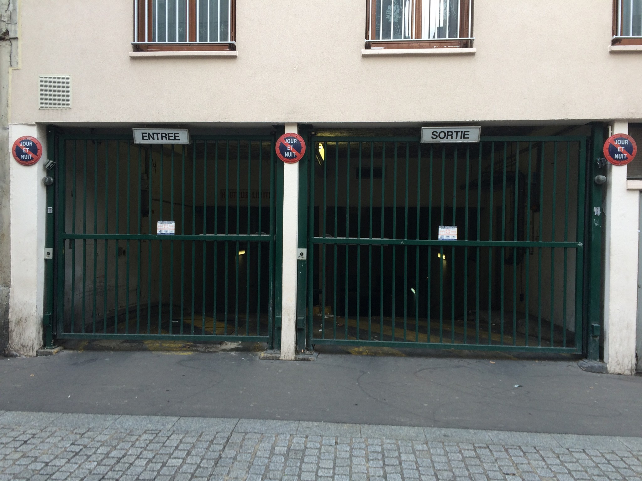 Vente Garage / Parking à Paris Butte-Montmartre 18e arrondissement 0 pièce