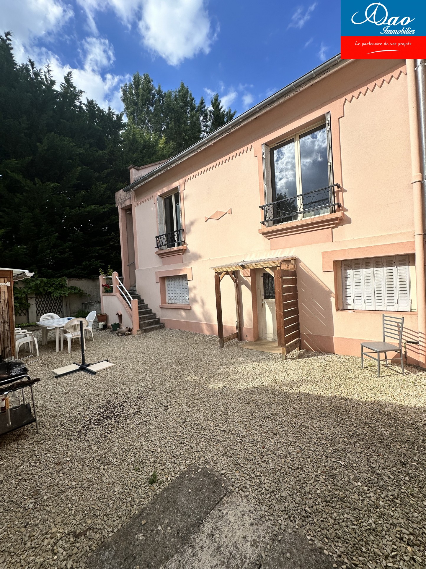 Vente Appartement à Saint-Julien-les-Villas 6 pièces