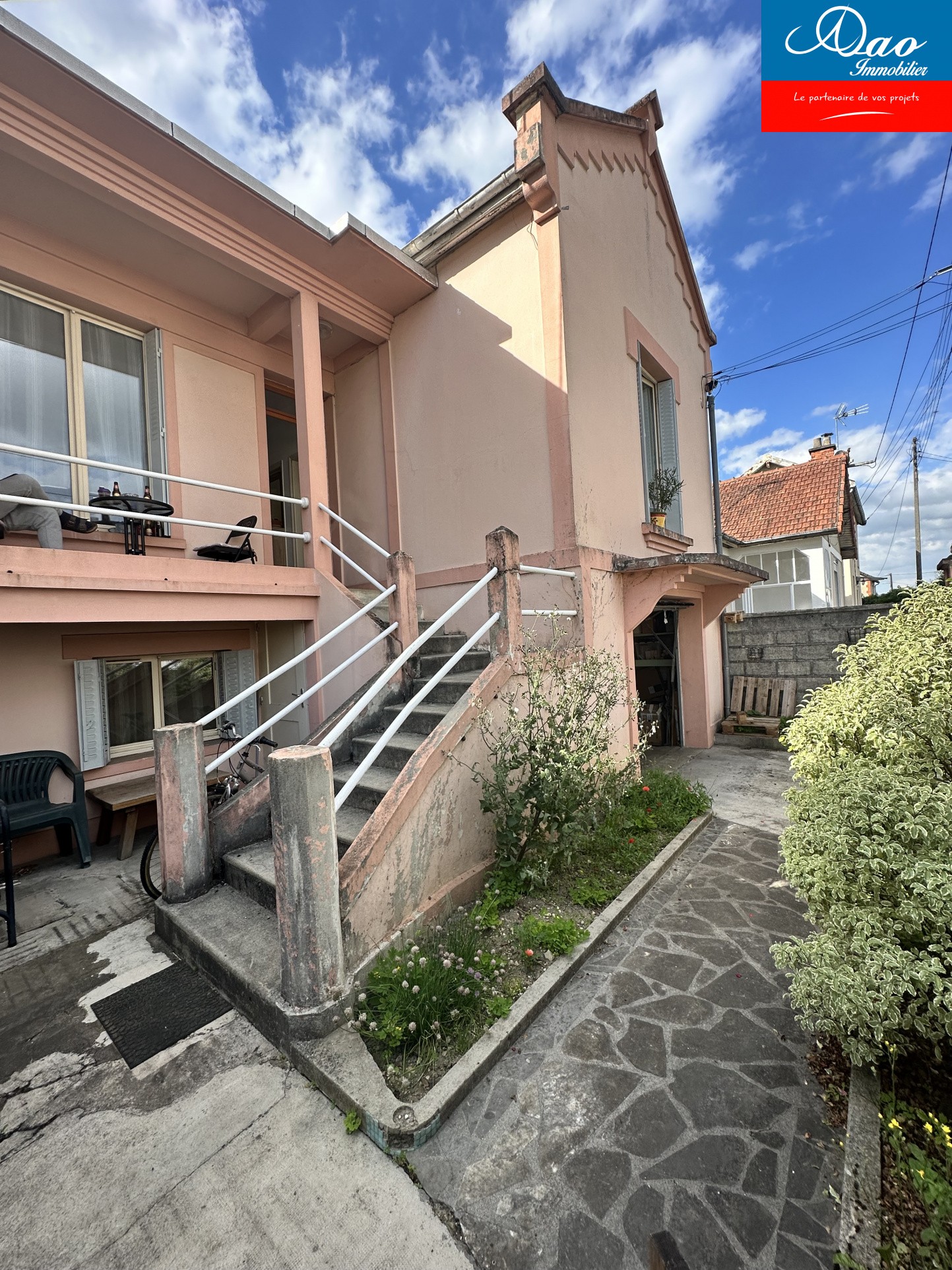 Vente Appartement à Saint-Julien-les-Villas 6 pièces