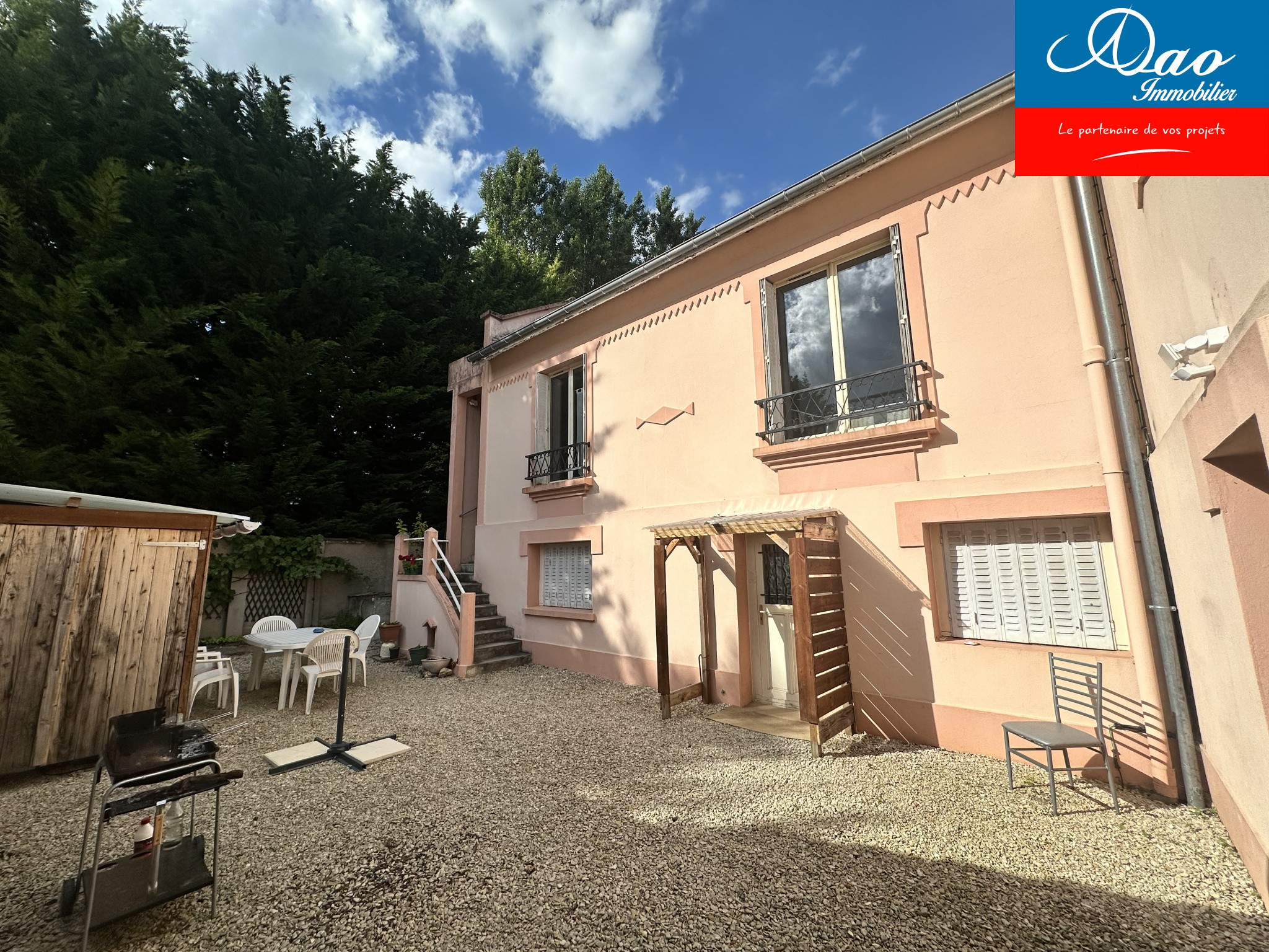 Vente Appartement à Saint-Julien-les-Villas 6 pièces