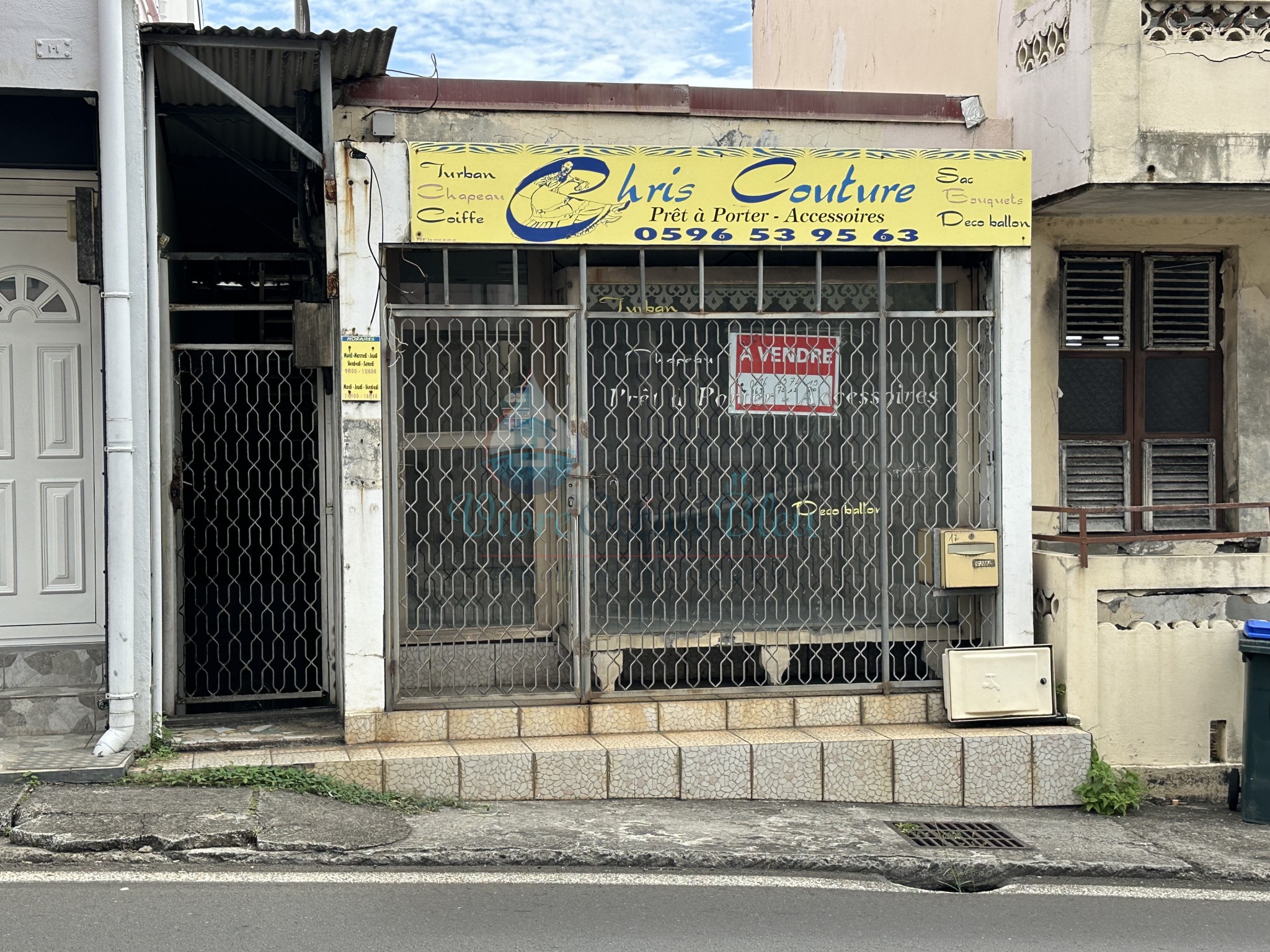 Vente Bureau / Commerce à le Lorrain 0 pièce