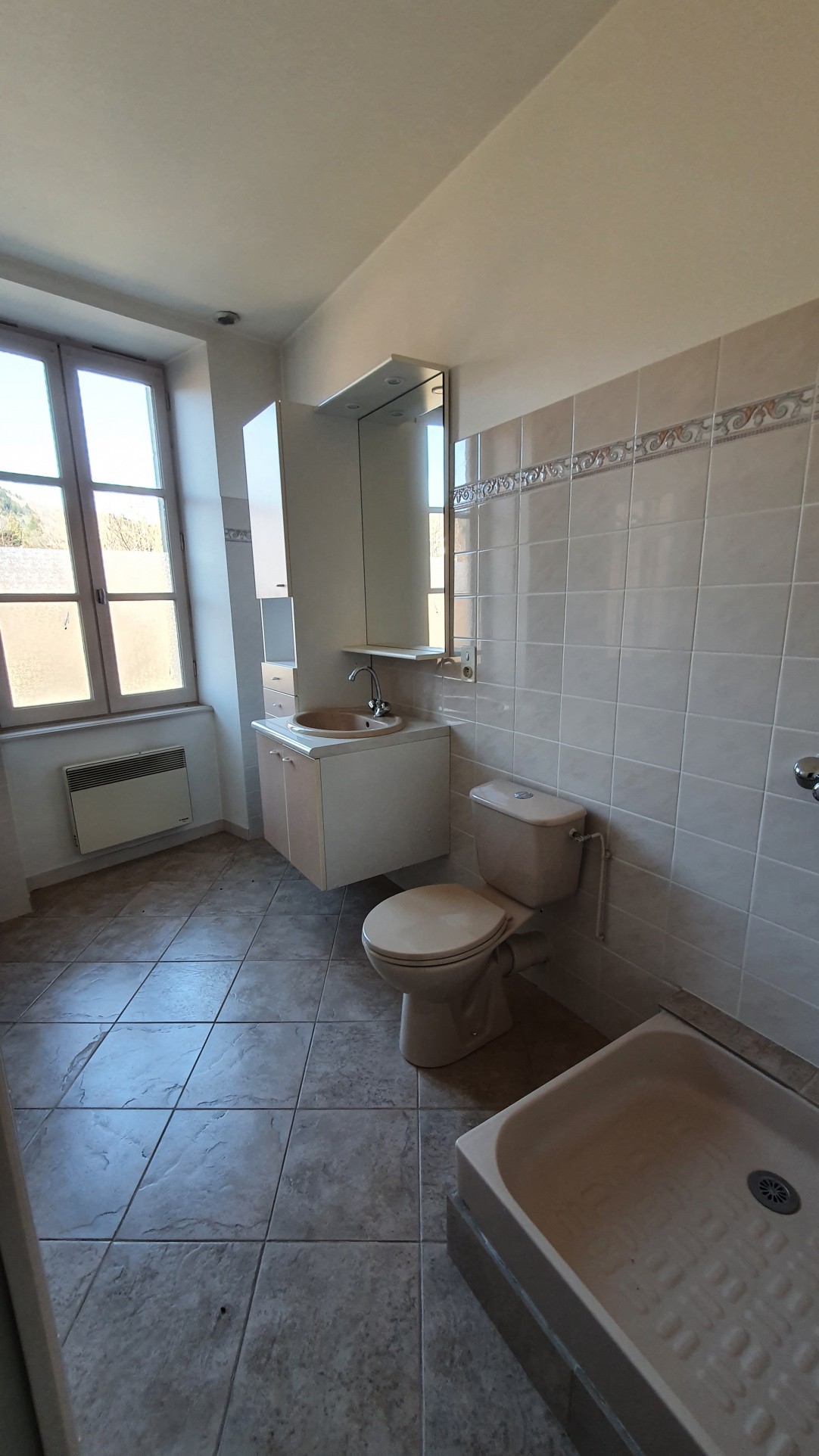 Vente Appartement à Saint-Geniez-d'Olt-et-d'Aubrac 6 pièces