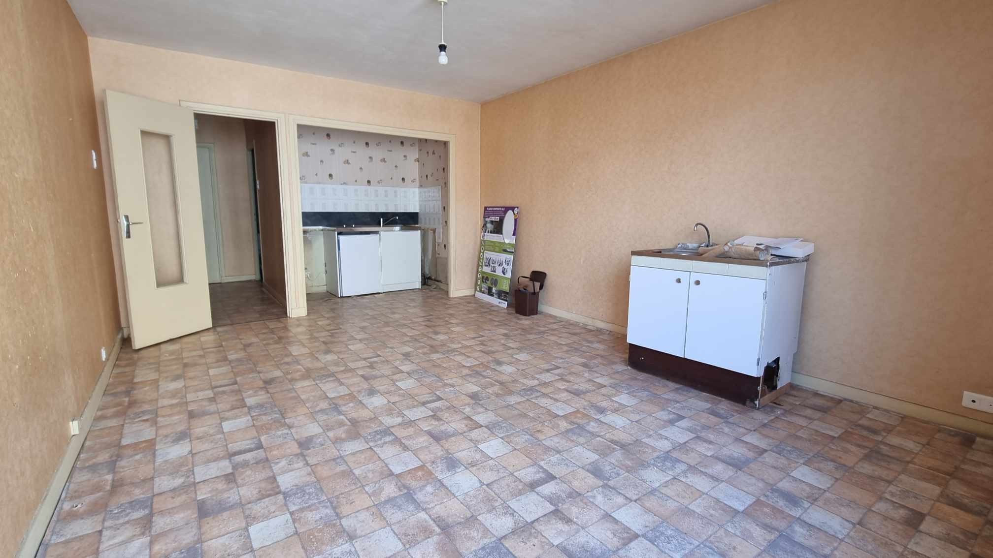 Location Appartement à le Coteau 1 pièce