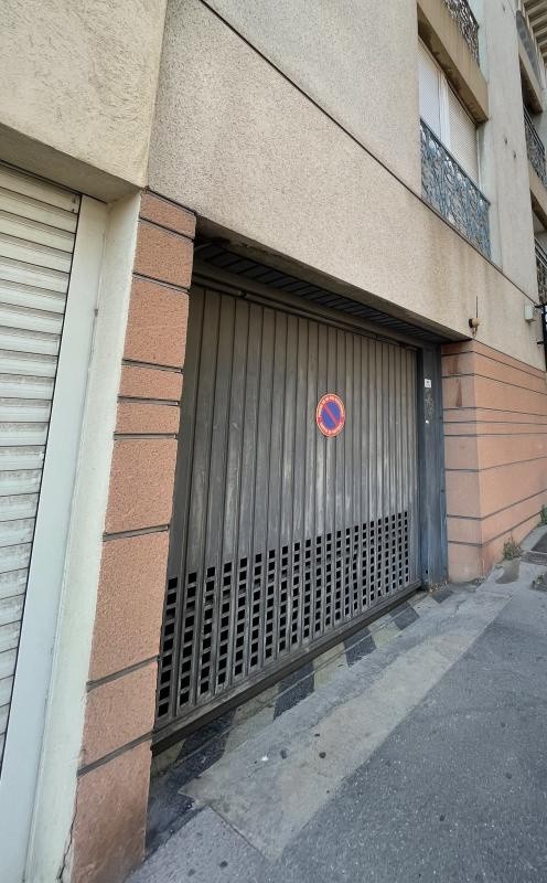 Location Garage / Parking à Marseille 8e arrondissement 0 pièce