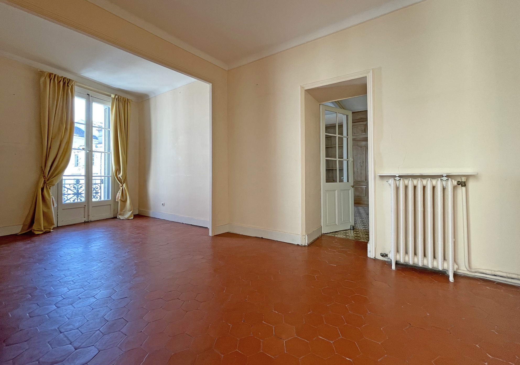 Vente Appartement à Nîmes 7 pièces