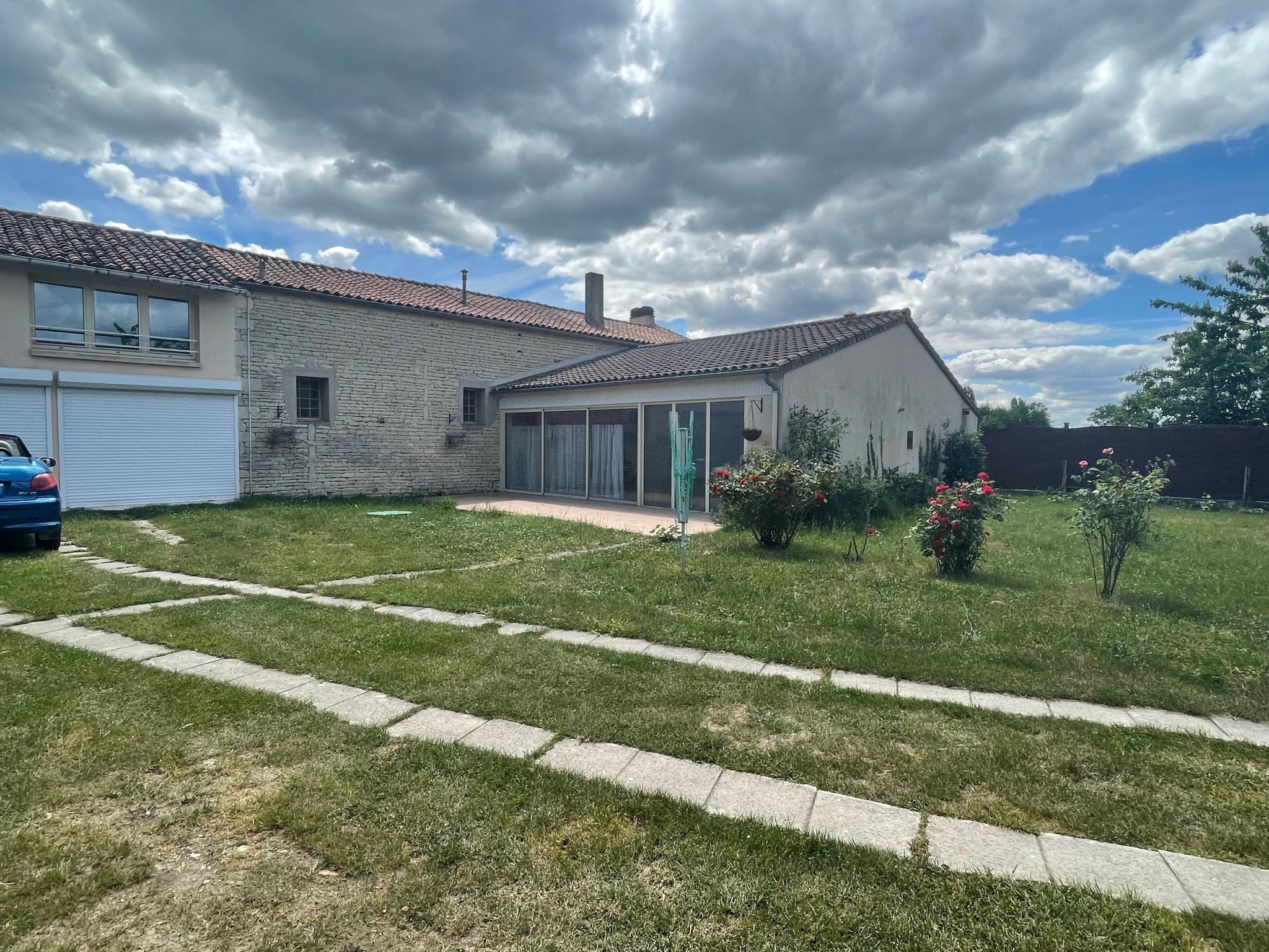 Vente Maison à Brioux-sur-Boutonne 10 pièces