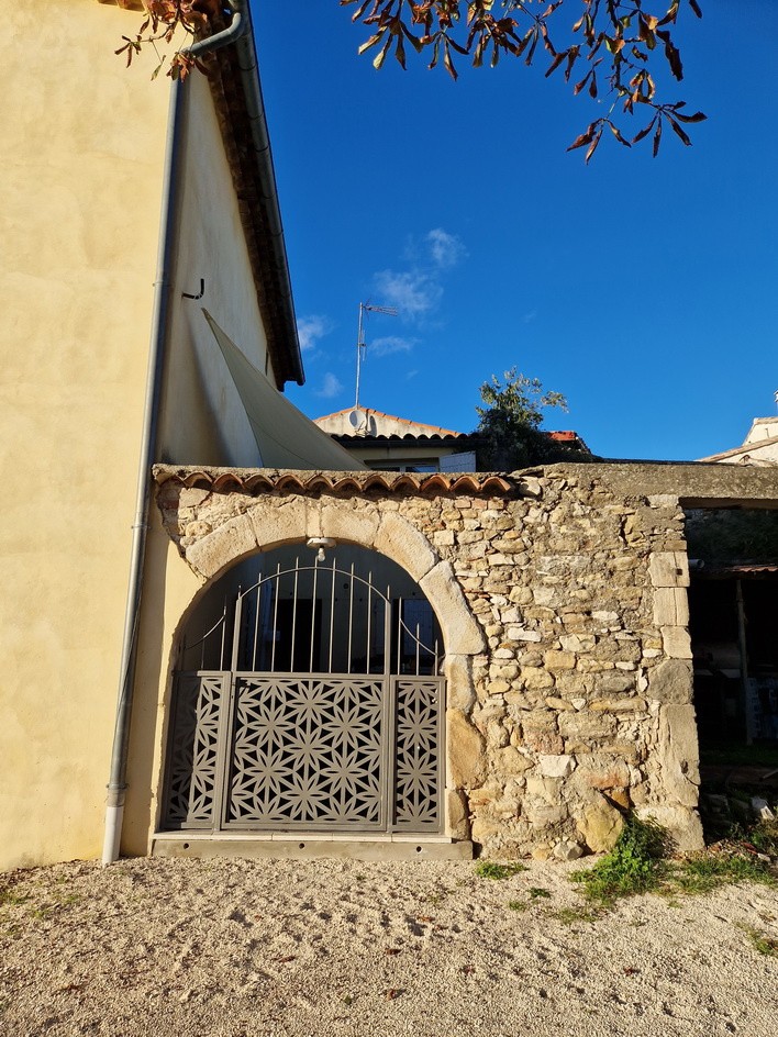 Vente Bureau / Commerce à Alès 0 pièce