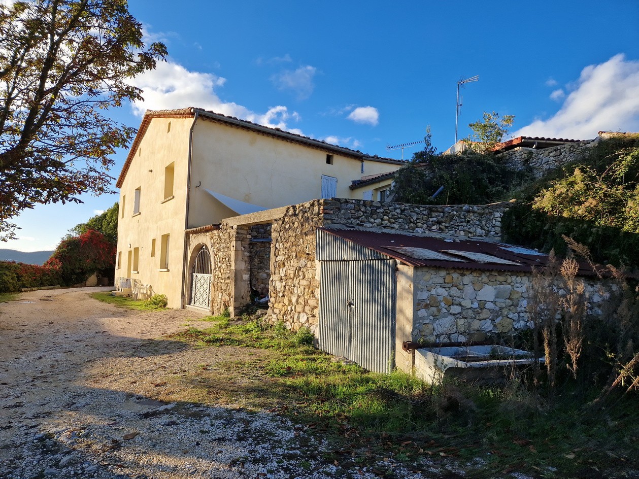 Vente Bureau / Commerce à Alès 0 pièce