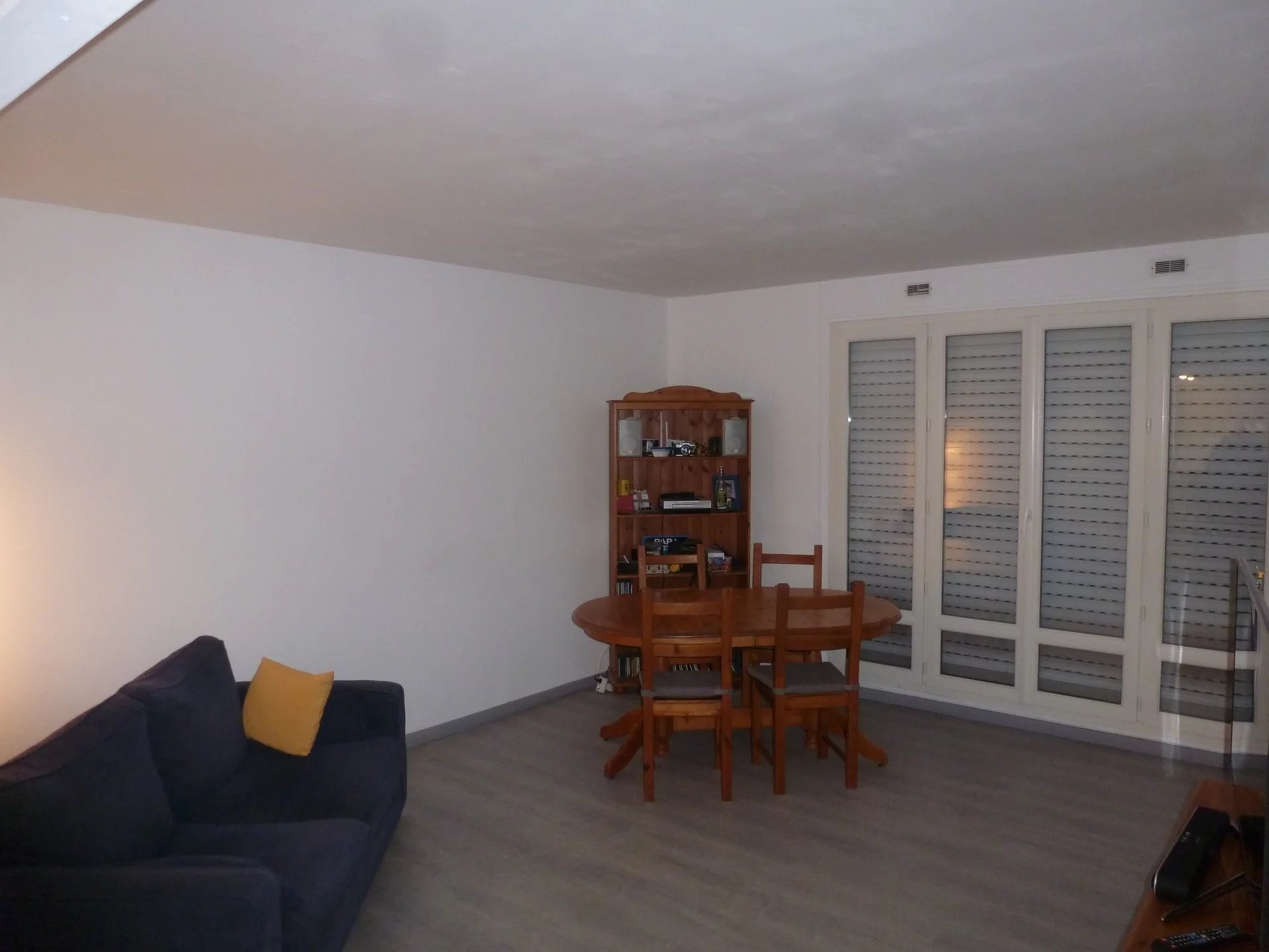 Vente Appartement à le Mesnil-Saint-Denis 3 pièces