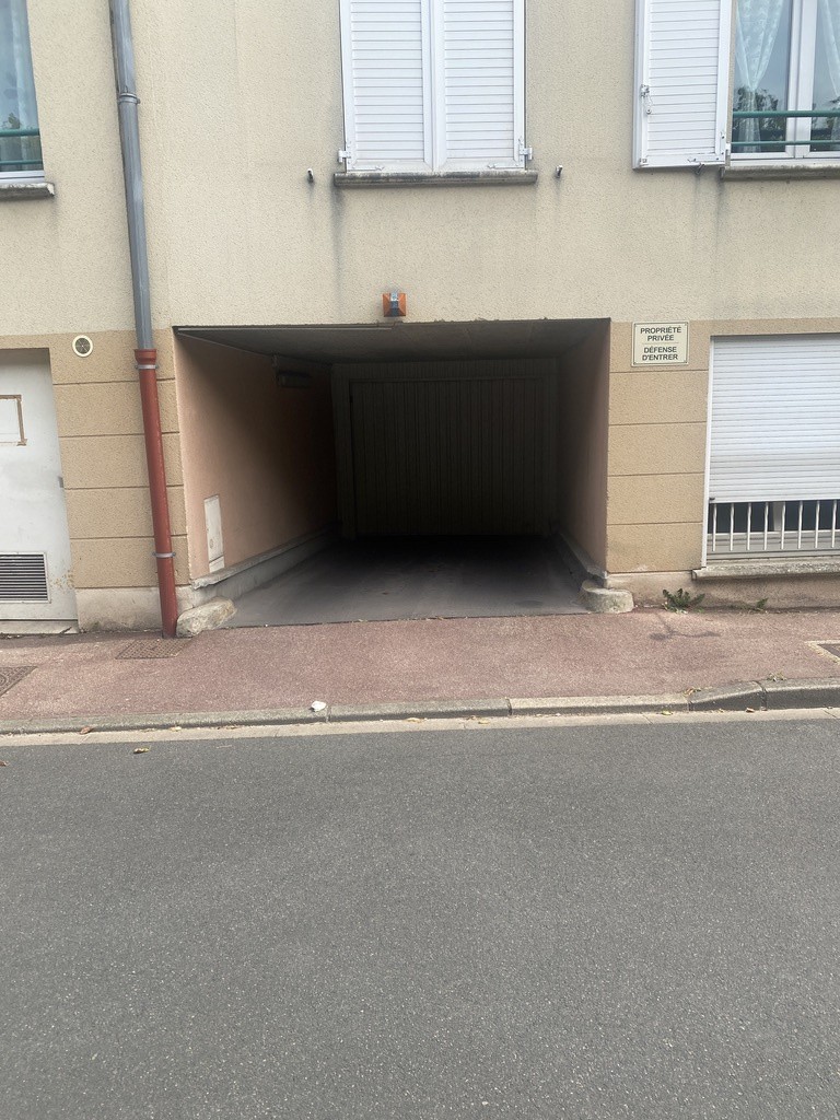 Vente Garage / Parking à Étampes 0 pièce