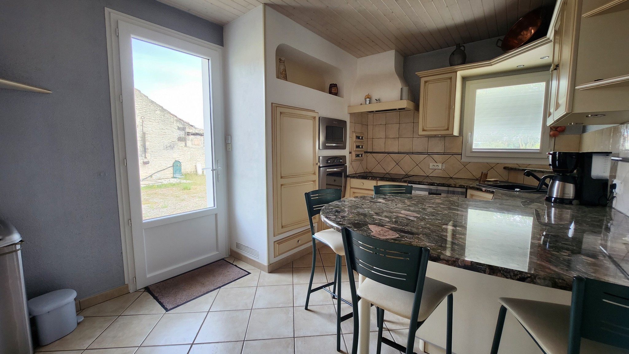 Vente Maison à Sainte-Gemme-la-Plaine 7 pièces