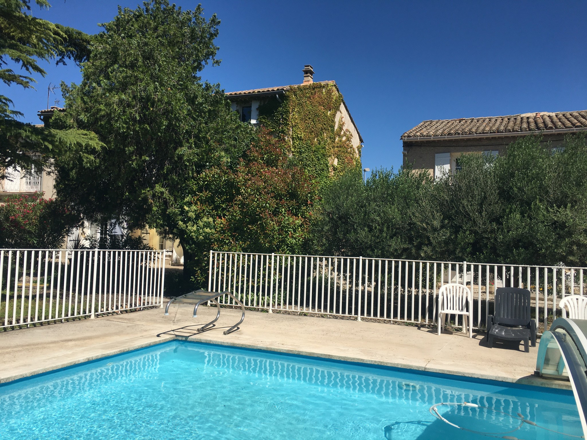 Vente Maison à Saint-Saturnin-lès-Avignon 13 pièces