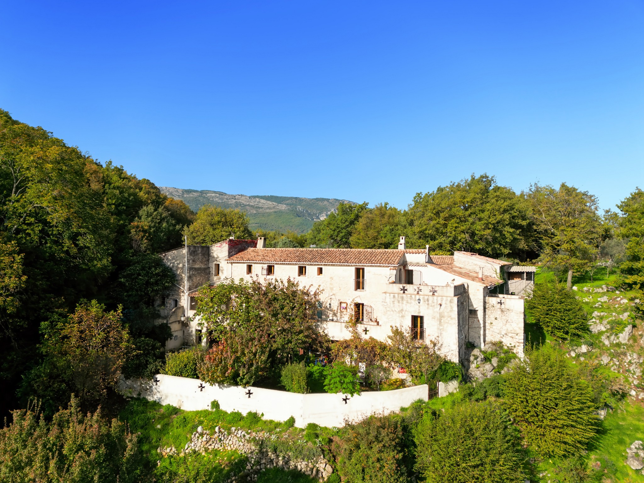 Vente Maison à le Broc 9 pièces