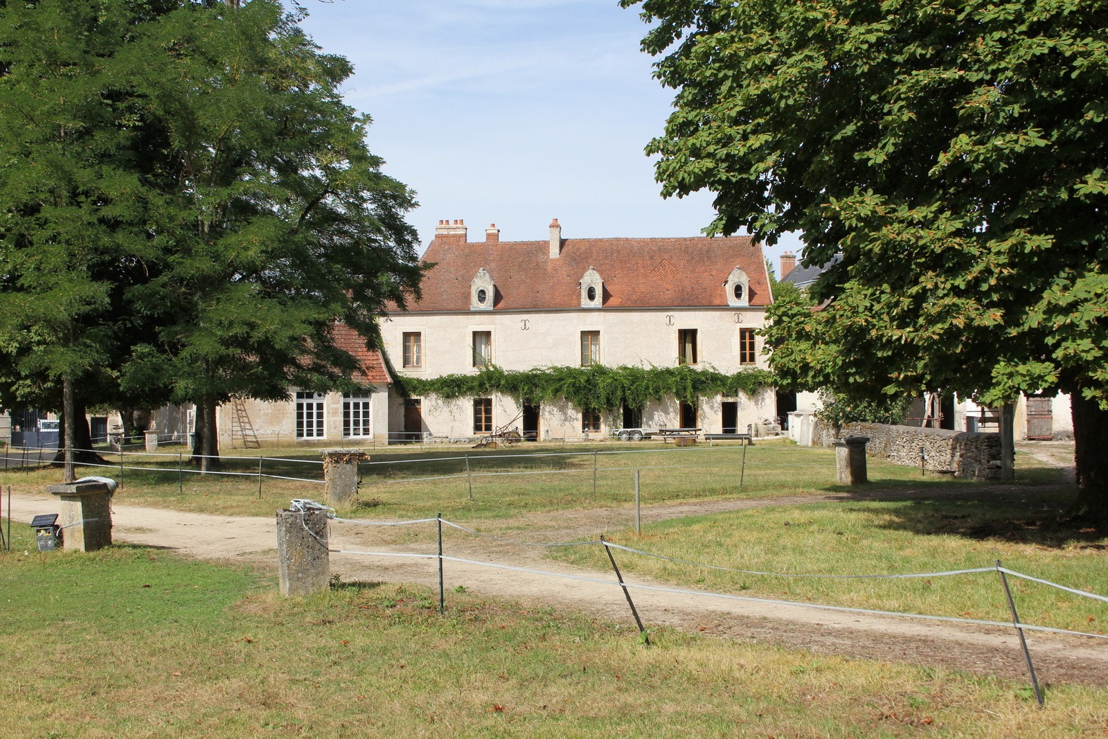 Vente Maison à l'Isle-sur-Serein 12 pièces