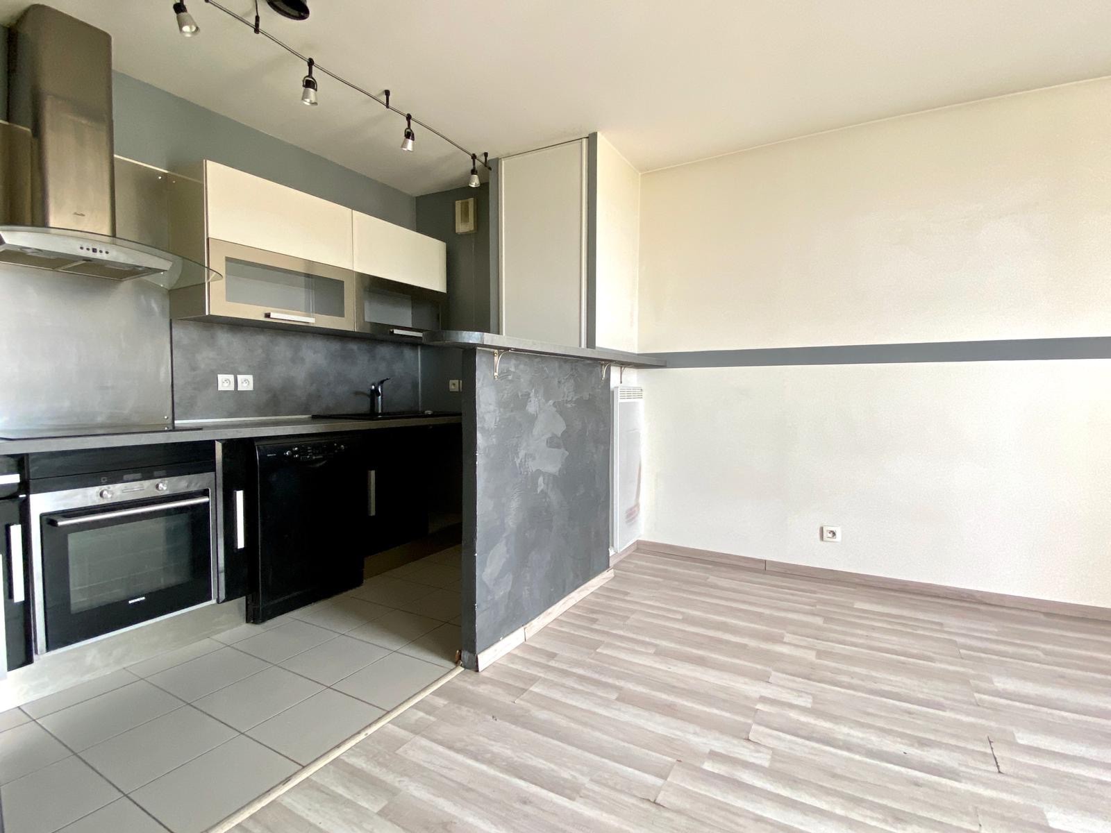 Location Appartement à Corbeil-Essonnes 2 pièces