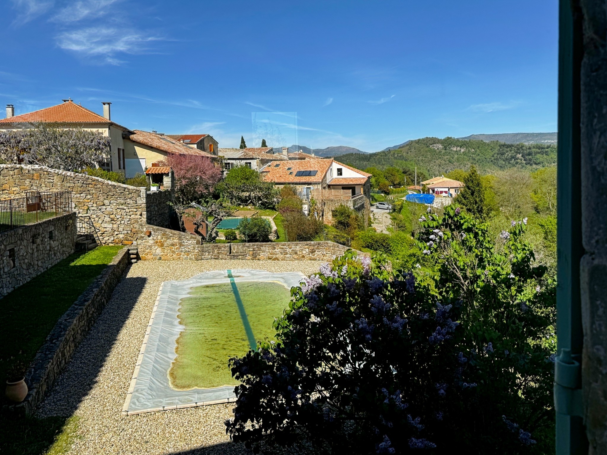 Vente Maison à Saint-Julien-du-Serre 13 pièces