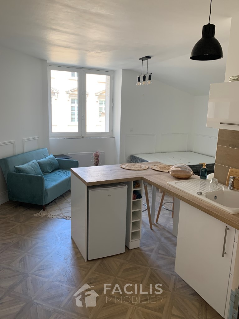 Vente Bureau / Commerce à Poitiers 0 pièce