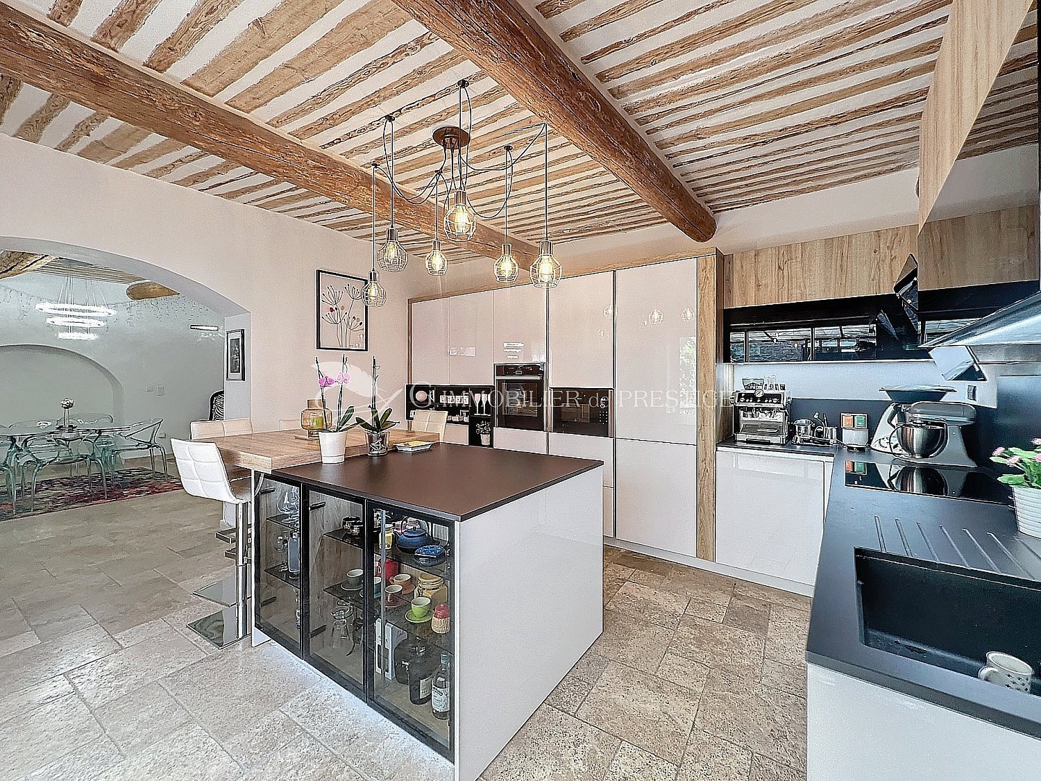 Vente Maison à Sainte-Cécile-les-Vignes 10 pièces