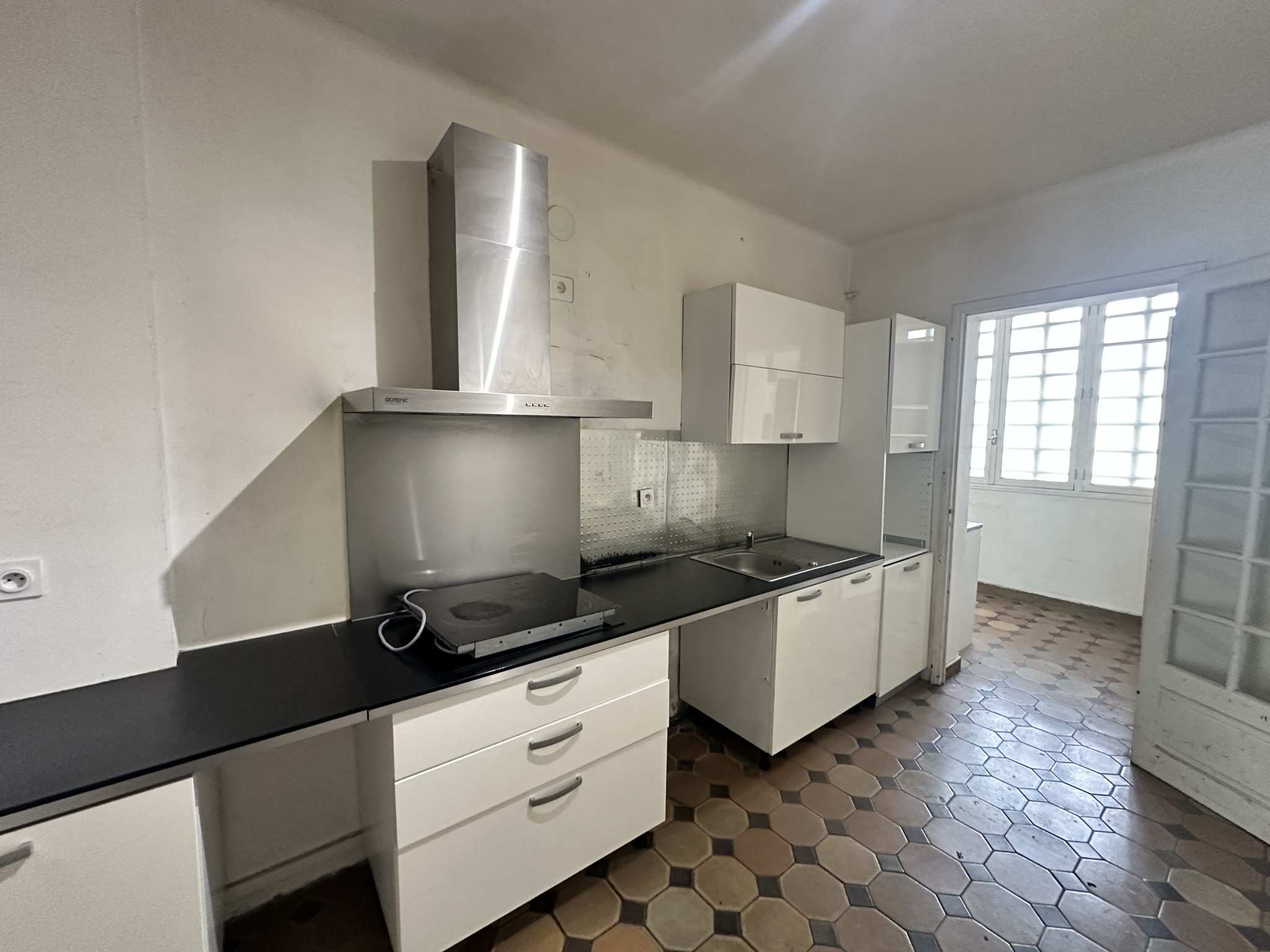 Vente Appartement à Marseille 8e arrondissement 4 pièces