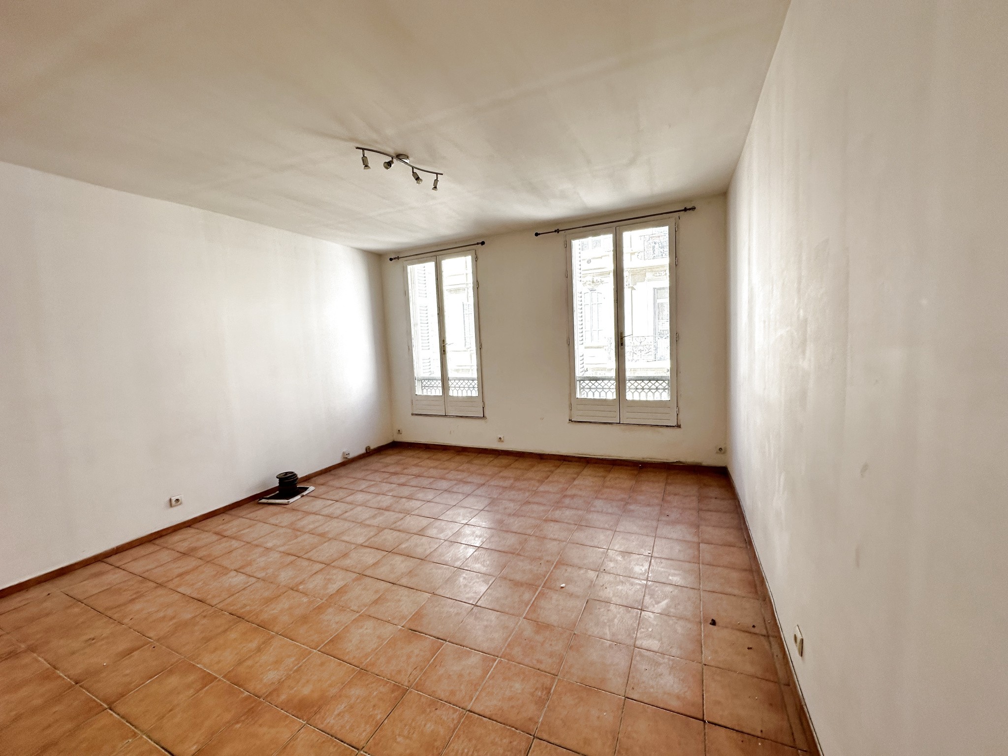 Vente Appartement à Marseille 1er arrondissement 4 pièces