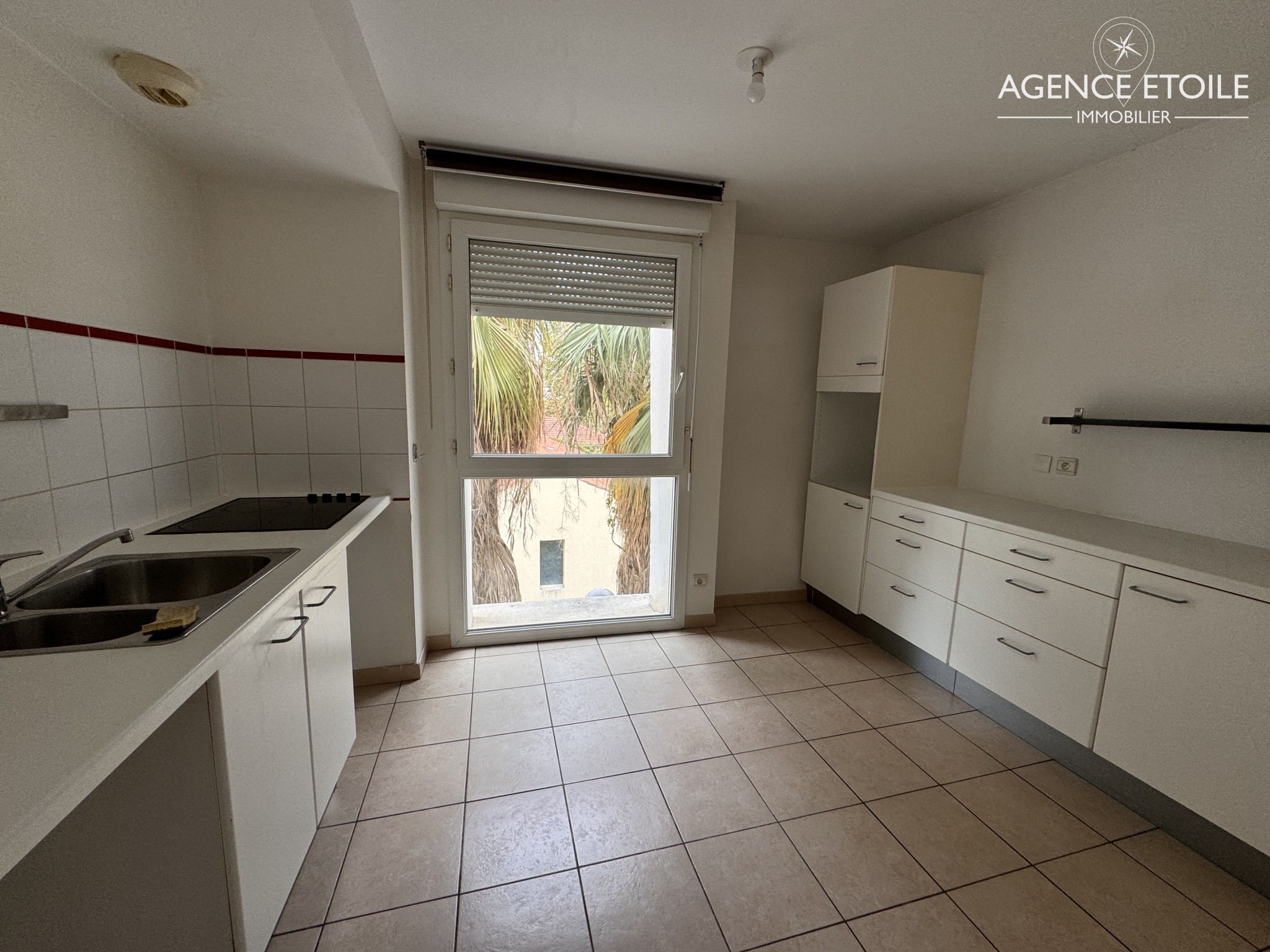 Location Appartement à Marseille 8e arrondissement 4 pièces