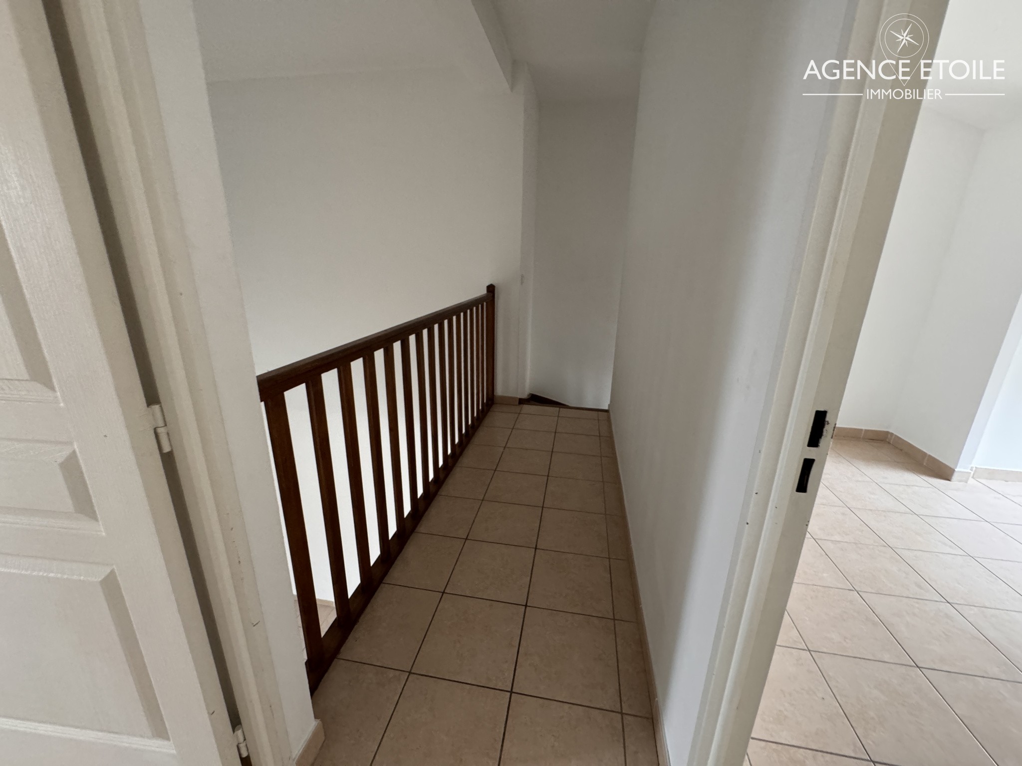 Location Appartement à Marseille 8e arrondissement 4 pièces