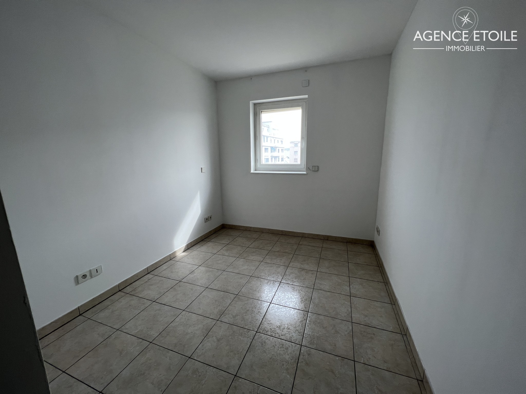 Location Appartement à Marseille 8e arrondissement 2 pièces