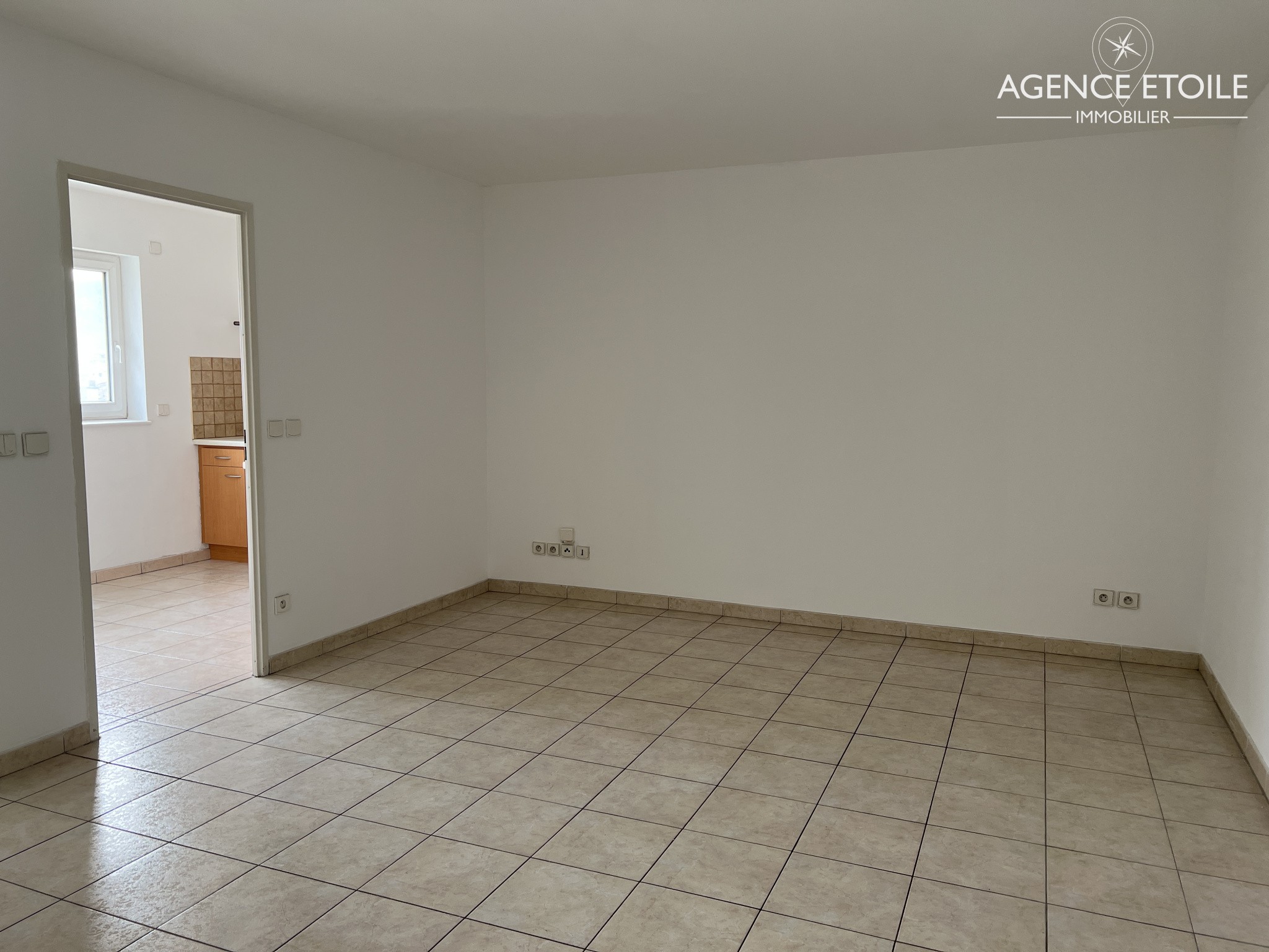 Location Appartement à Marseille 8e arrondissement 2 pièces