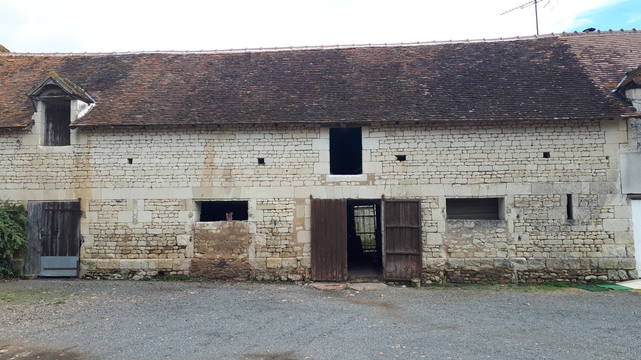 Vente Maison à Dangé-Saint-Romain 10 pièces