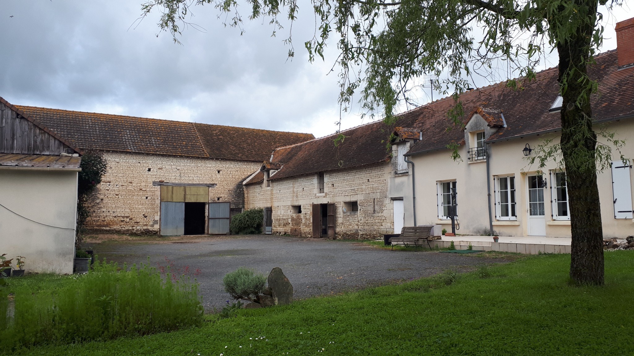 Vente Maison à Dangé-Saint-Romain 10 pièces