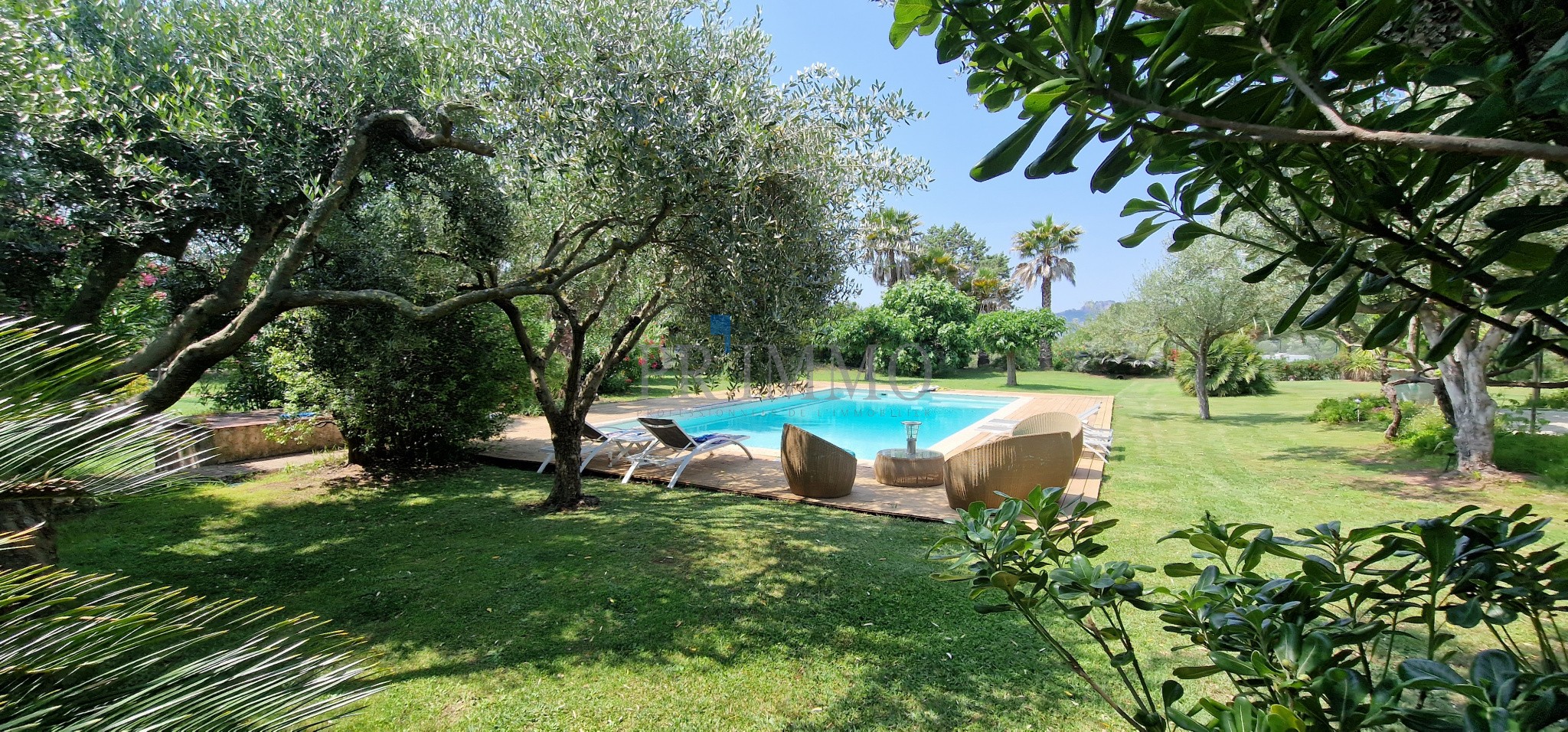 Vente Maison à Roquebrune-sur-Argens 7 pièces