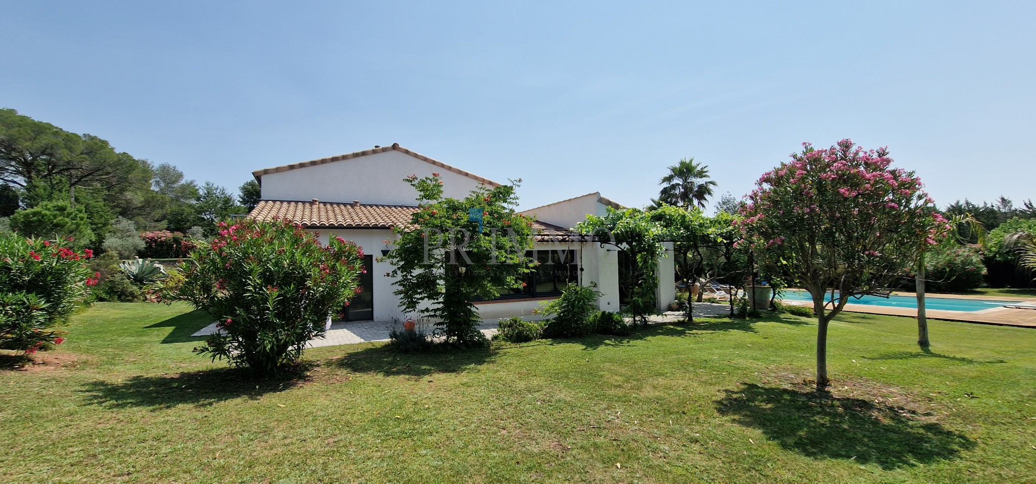 Vente Maison à Roquebrune-sur-Argens 7 pièces