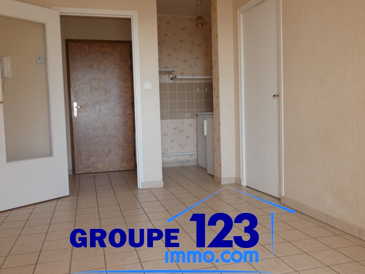 Location Appartement à Joigny 1 pièce