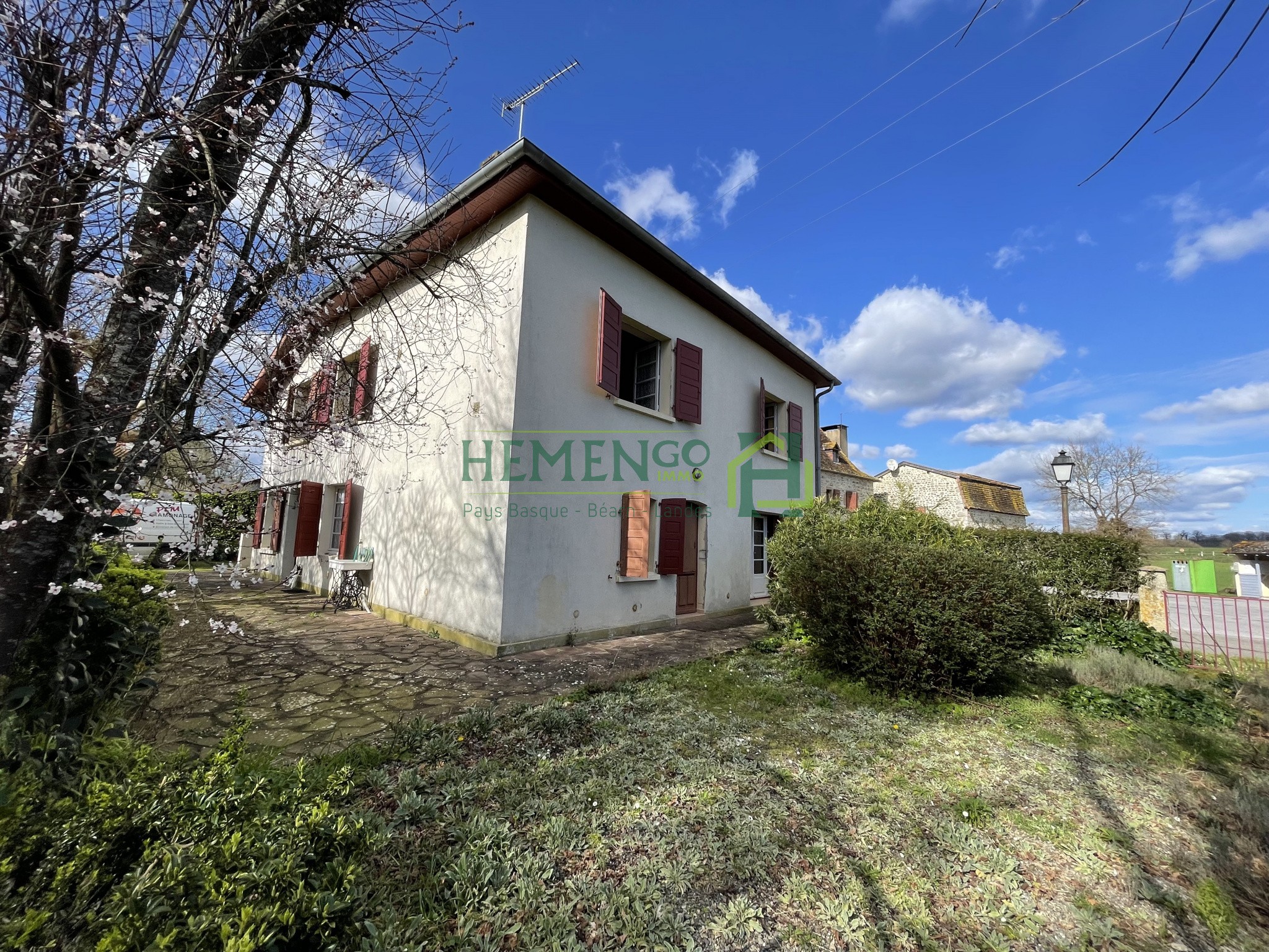 Vente Maison à Sauveterre-de-Béarn 9 pièces