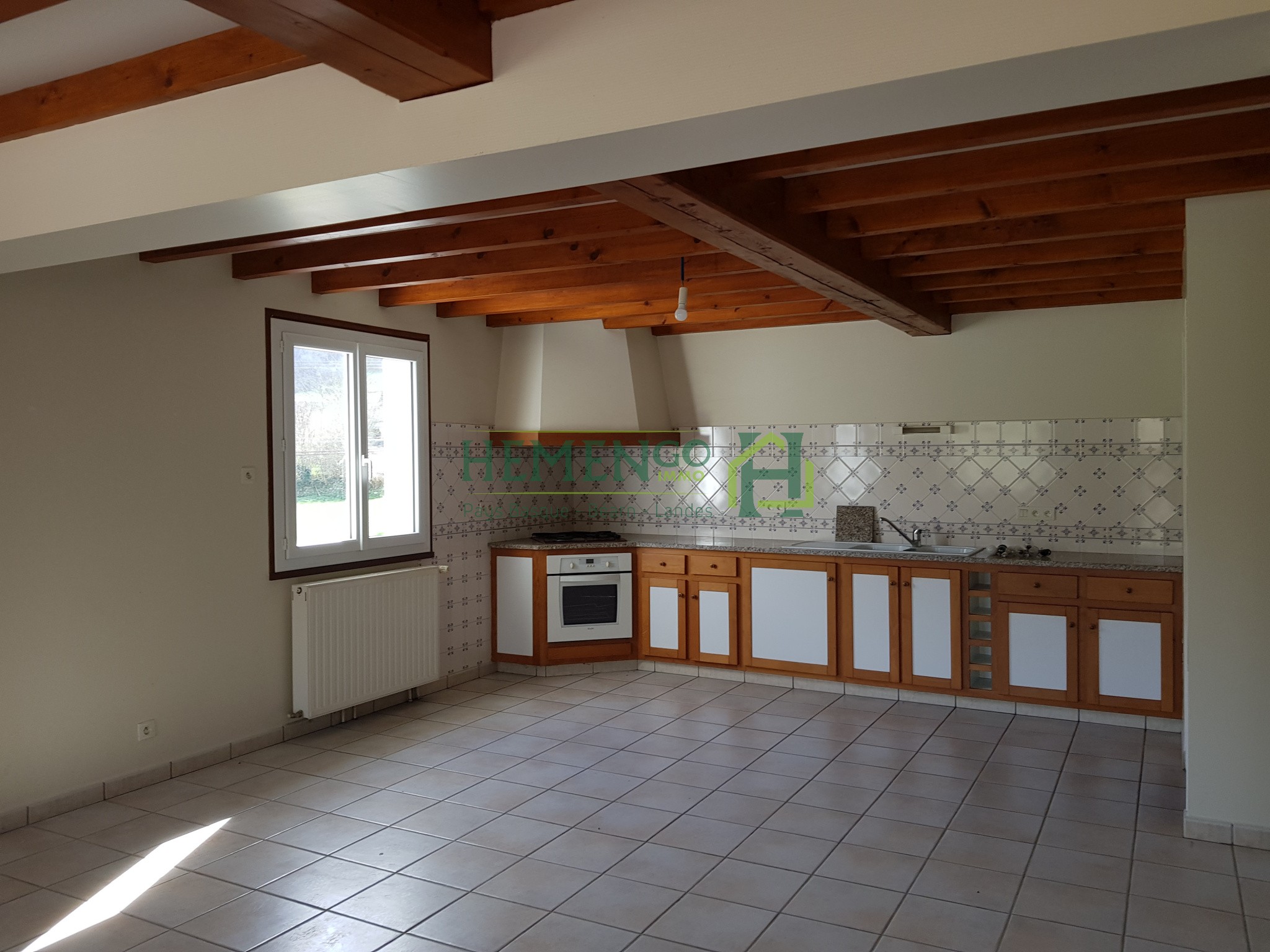 Location Appartement à Laguinge-Restoue 4 pièces