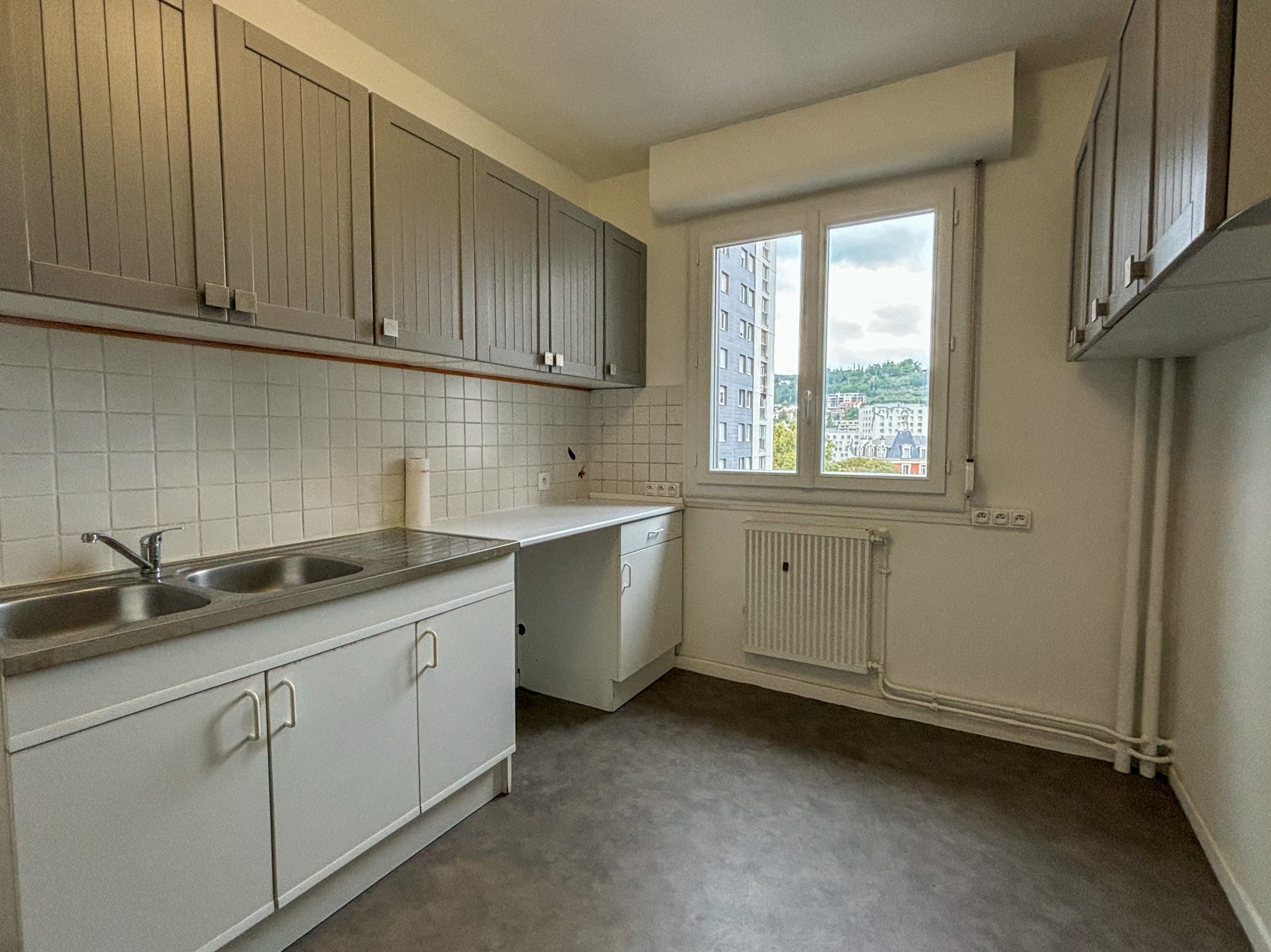 Location Appartement à Clermont-Ferrand 6 pièces