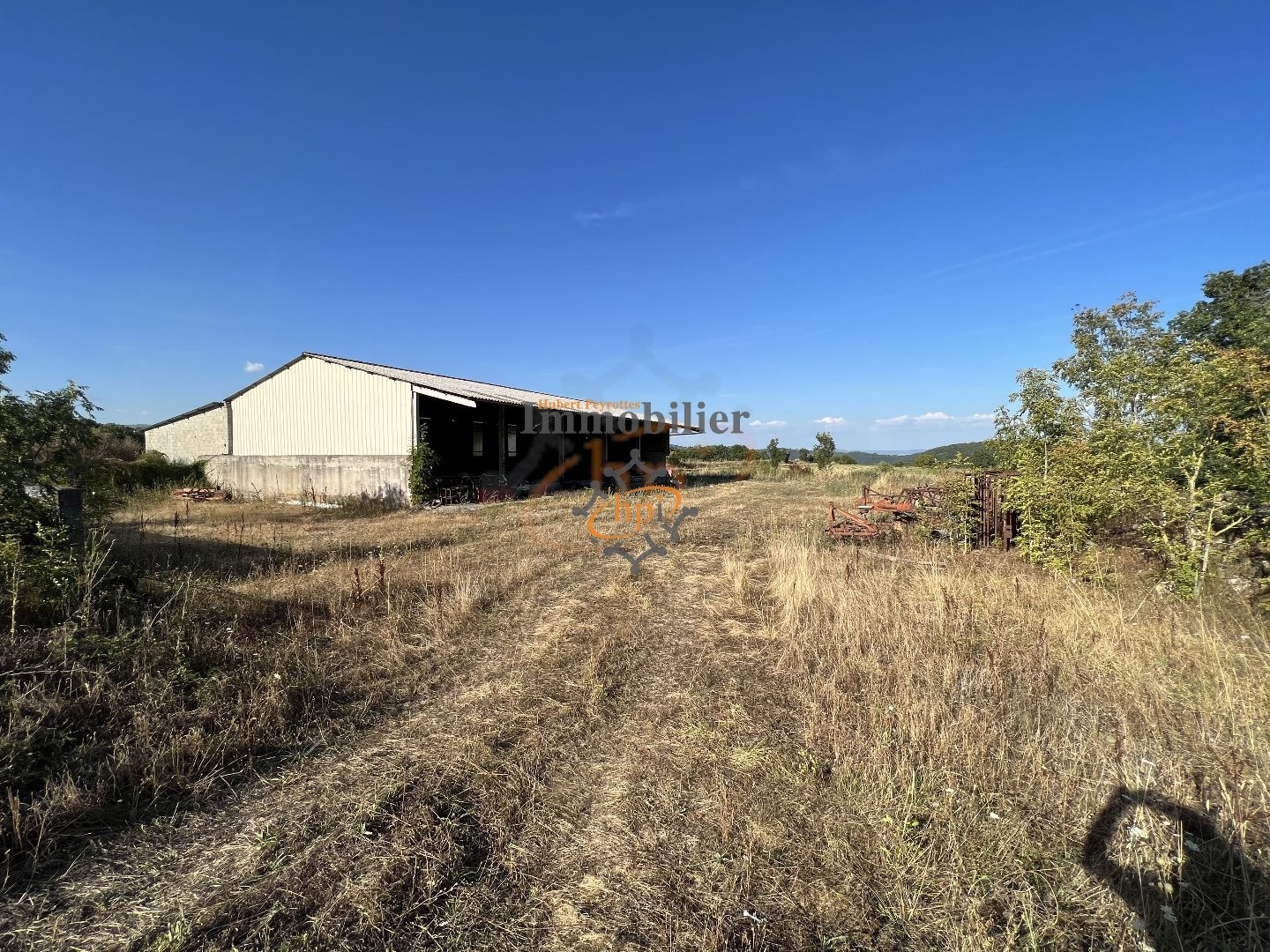 Vente Garage / Parking à Saint-Victor-et-Melvieu 0 pièce