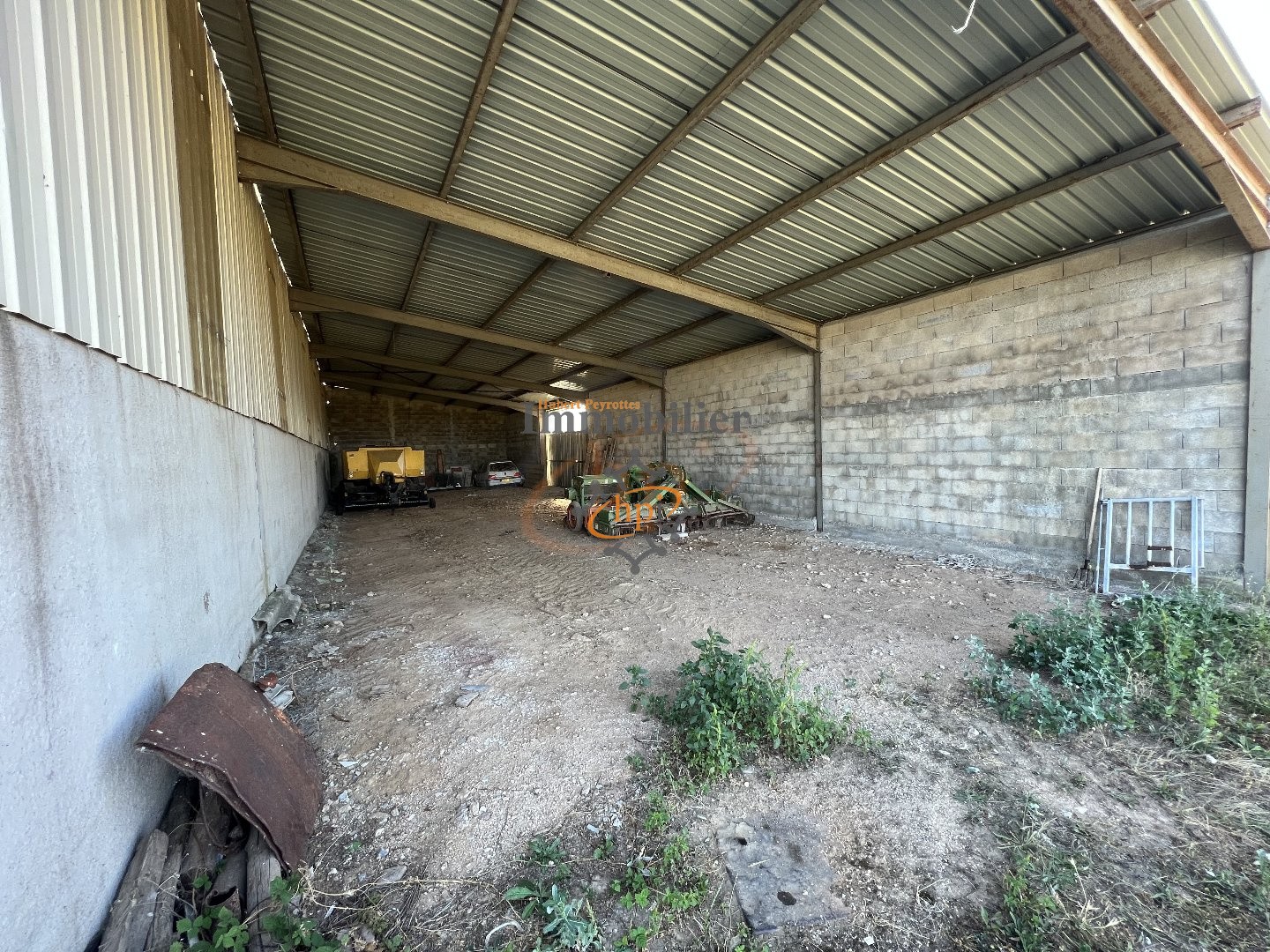 Vente Garage / Parking à Saint-Victor-et-Melvieu 0 pièce