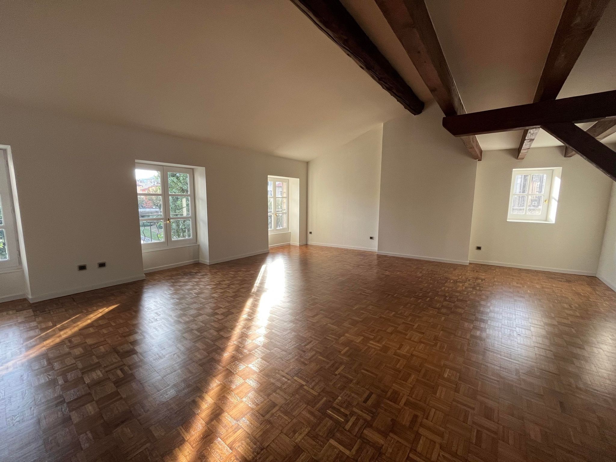 Location Appartement à le Puy-en-Velay 6 pièces