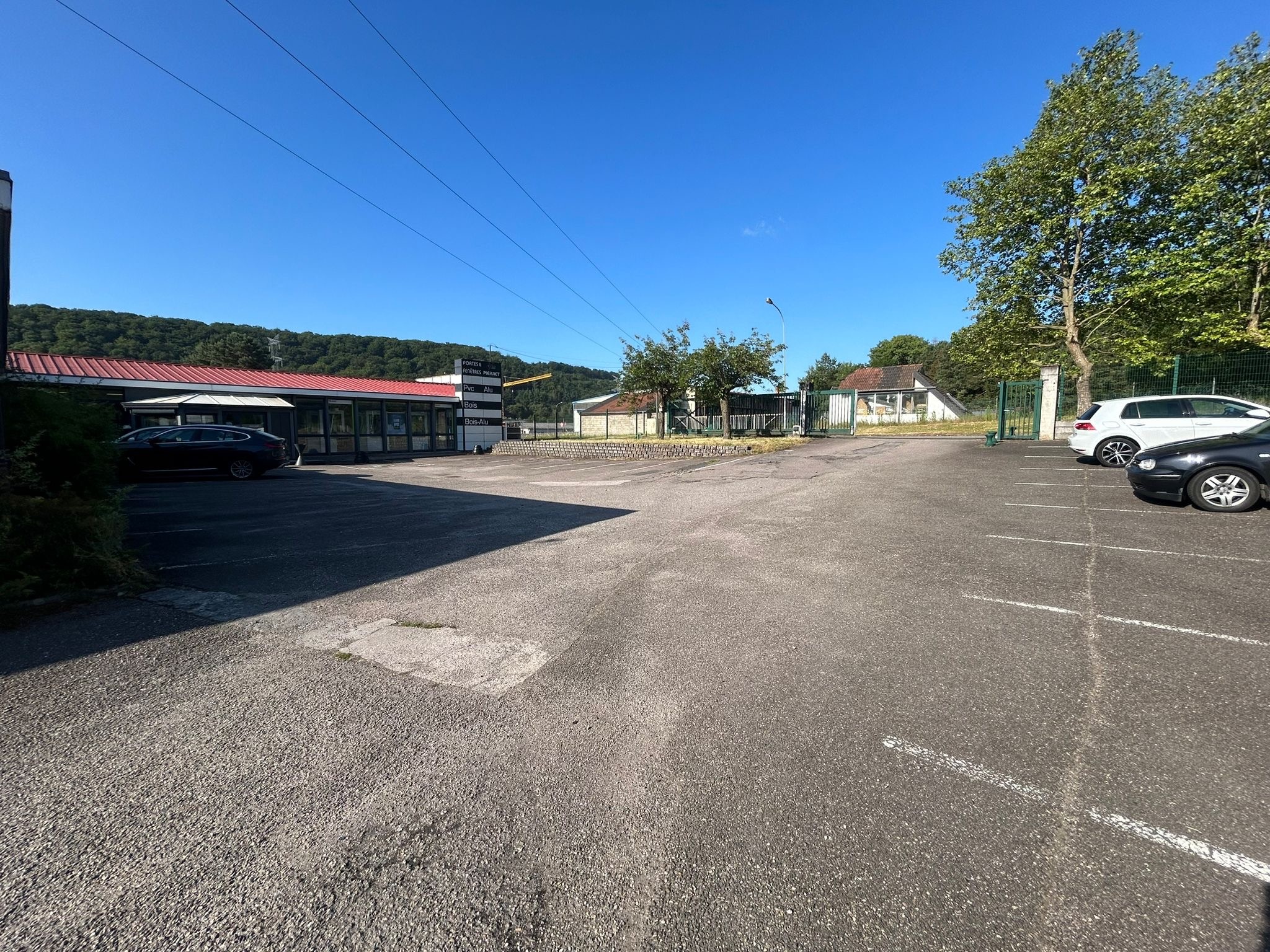 Vente Bureau / Commerce à Longeville-lès-Saint-Avold 0 pièce