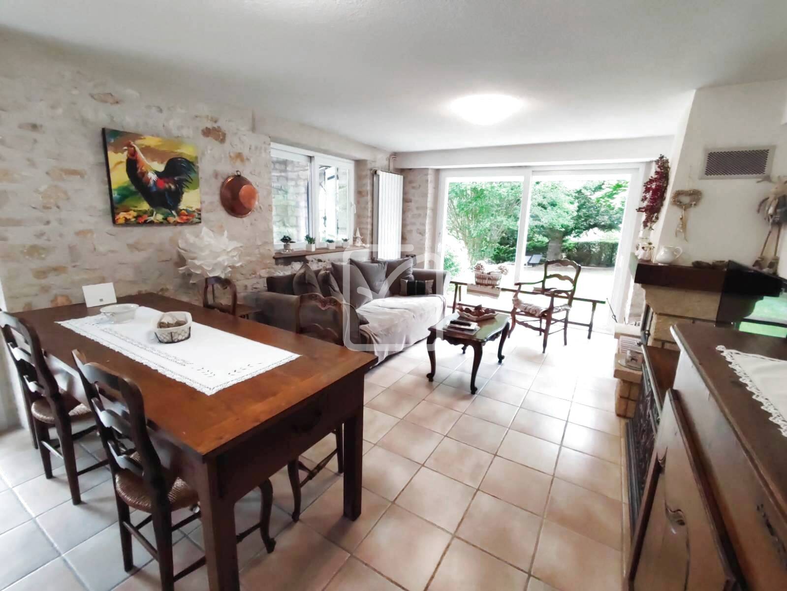 Vente Maison à Saint-Céré 8 pièces