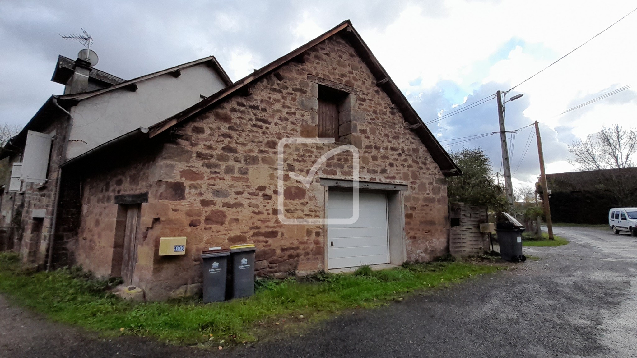 Vente Maison à Saint-Pantaléon-de-Larche 8 pièces