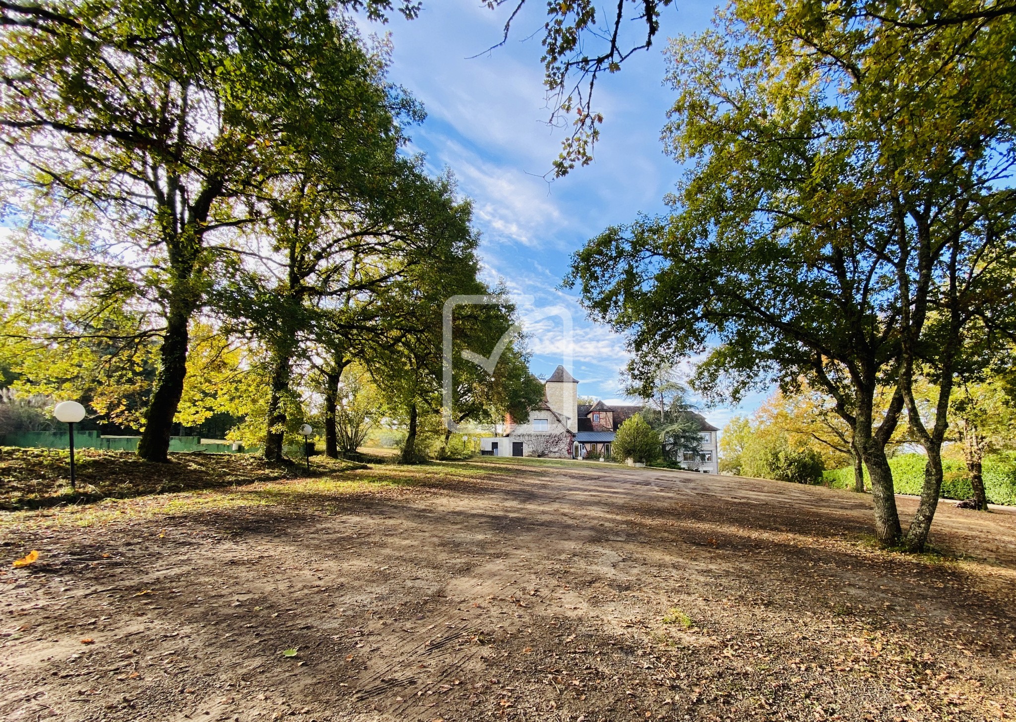 Vente Maison à Gourdon 39 pièces