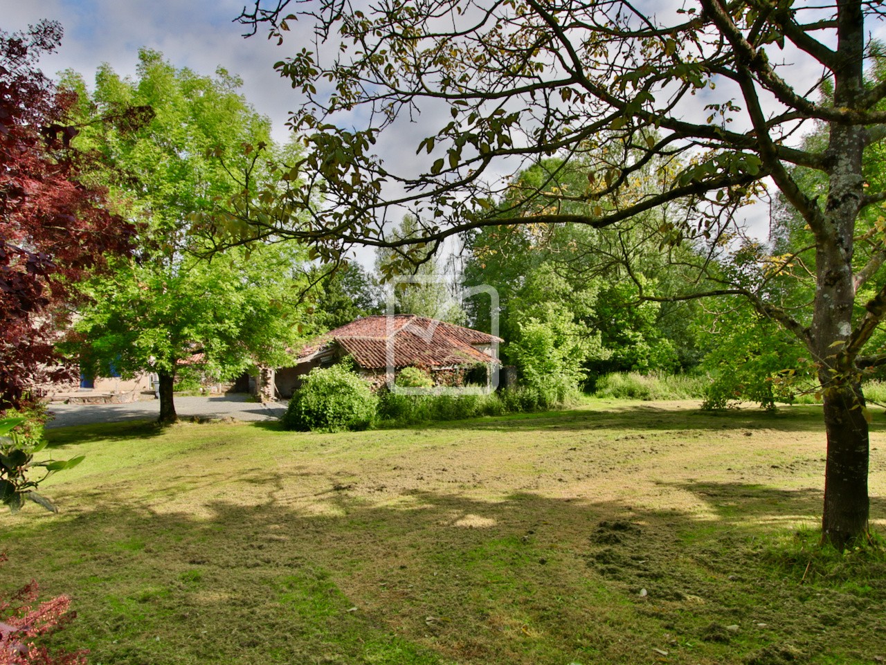 Vente Maison à la Forêt-sur-Sèvre 10 pièces