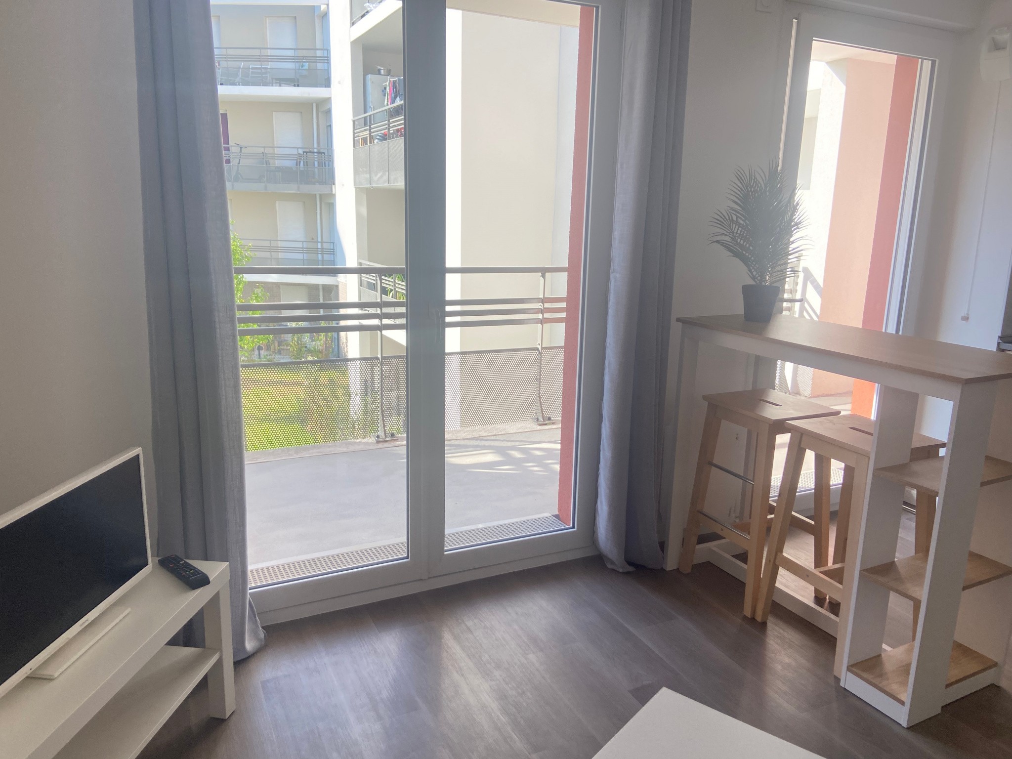 Location Appartement à Corbeil-Essonnes 1 pièce